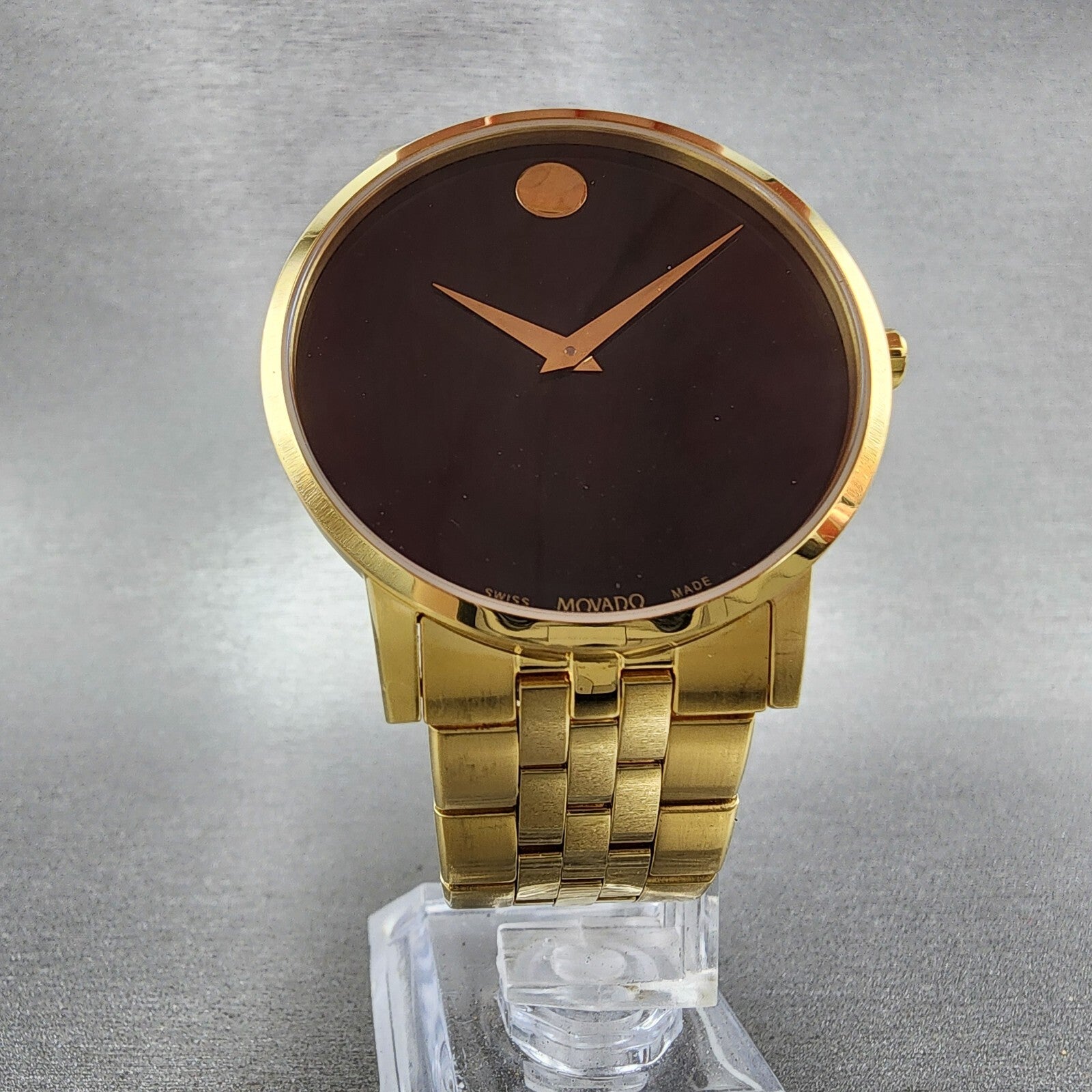 Movado Museum Watch Men 40mm Black Dial Gold Tone Round Bracelet Swiss 06072036