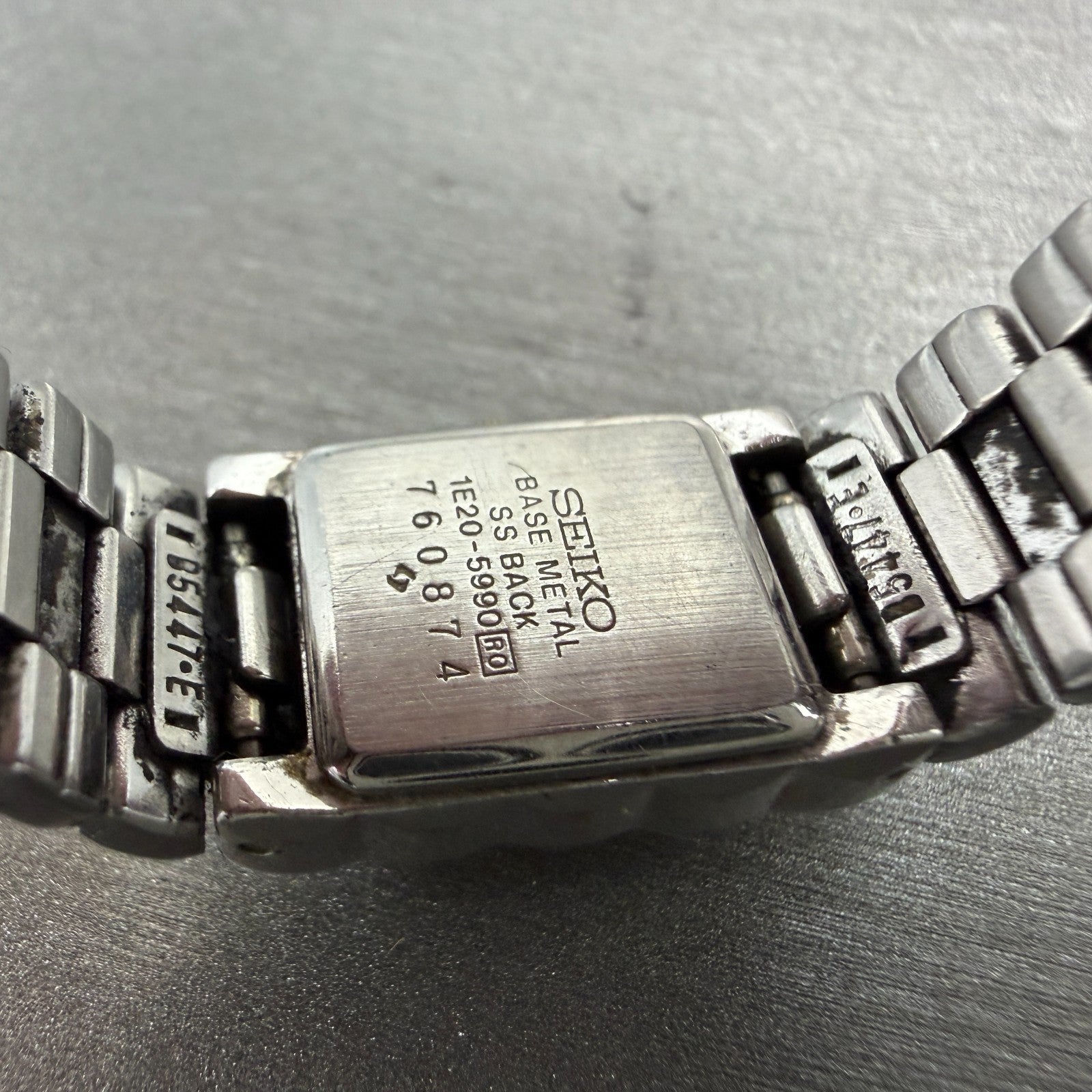 Seiko Tank Watch Women 13mm Silver & Gold Dial Two Tone 1E20-5990 New Battery9