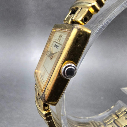 Seiko Watch Women 20mm Champagne dial Gold Square V400-6280 Bangle New Battery2