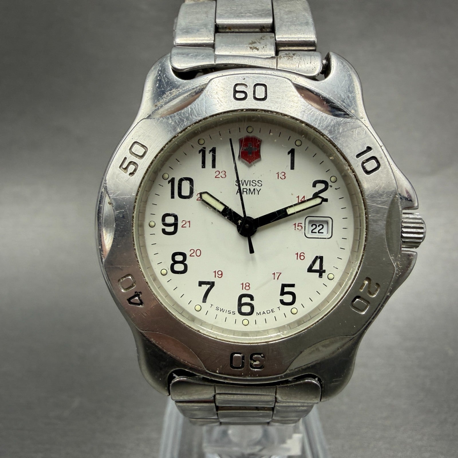 Victorinox Swiss Army Officer Watch Women 34mm White Dial Steel Date PARTS0