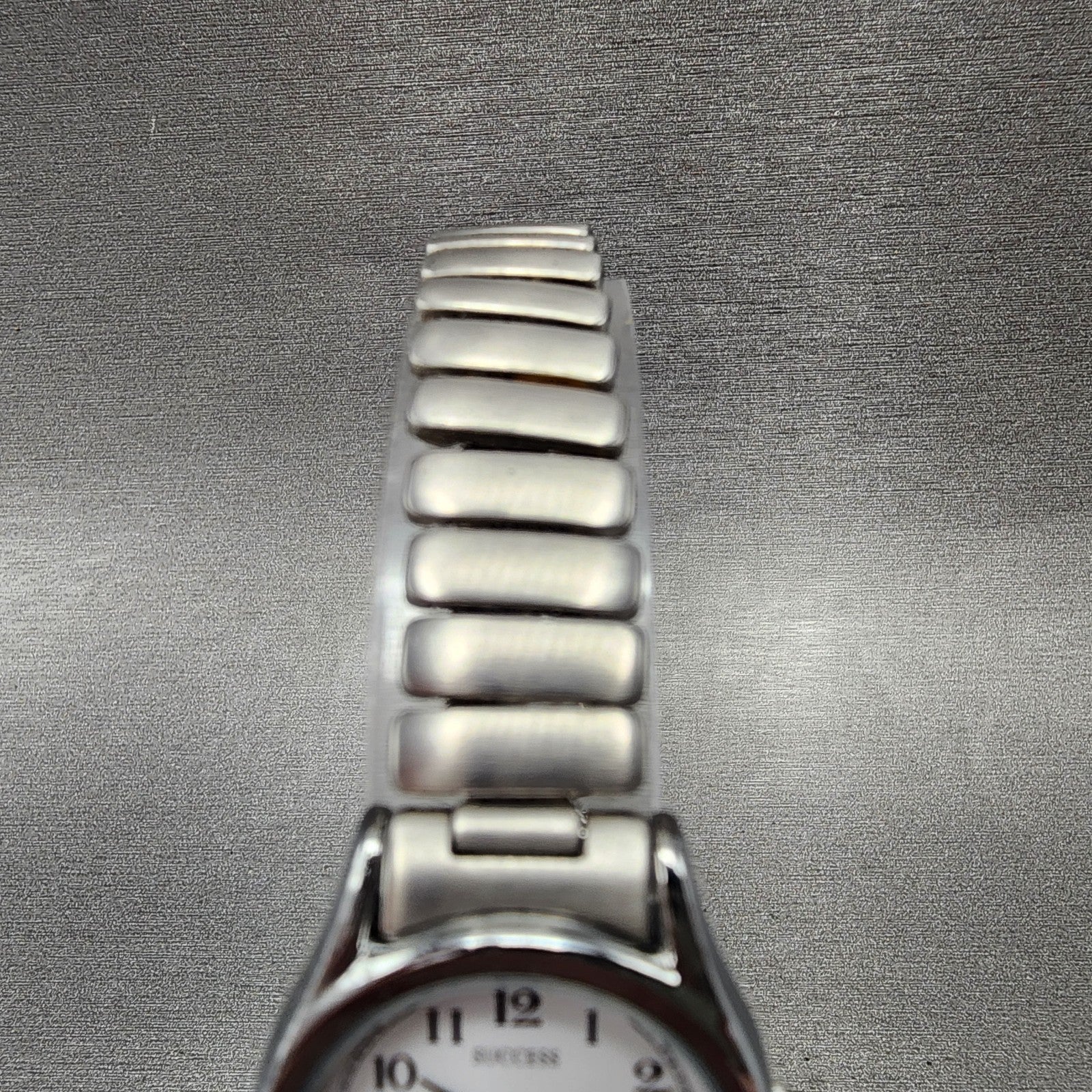Seiko Alba Success Watch Women 25mm White Dial Silver Tone V7011l70 New Battery4