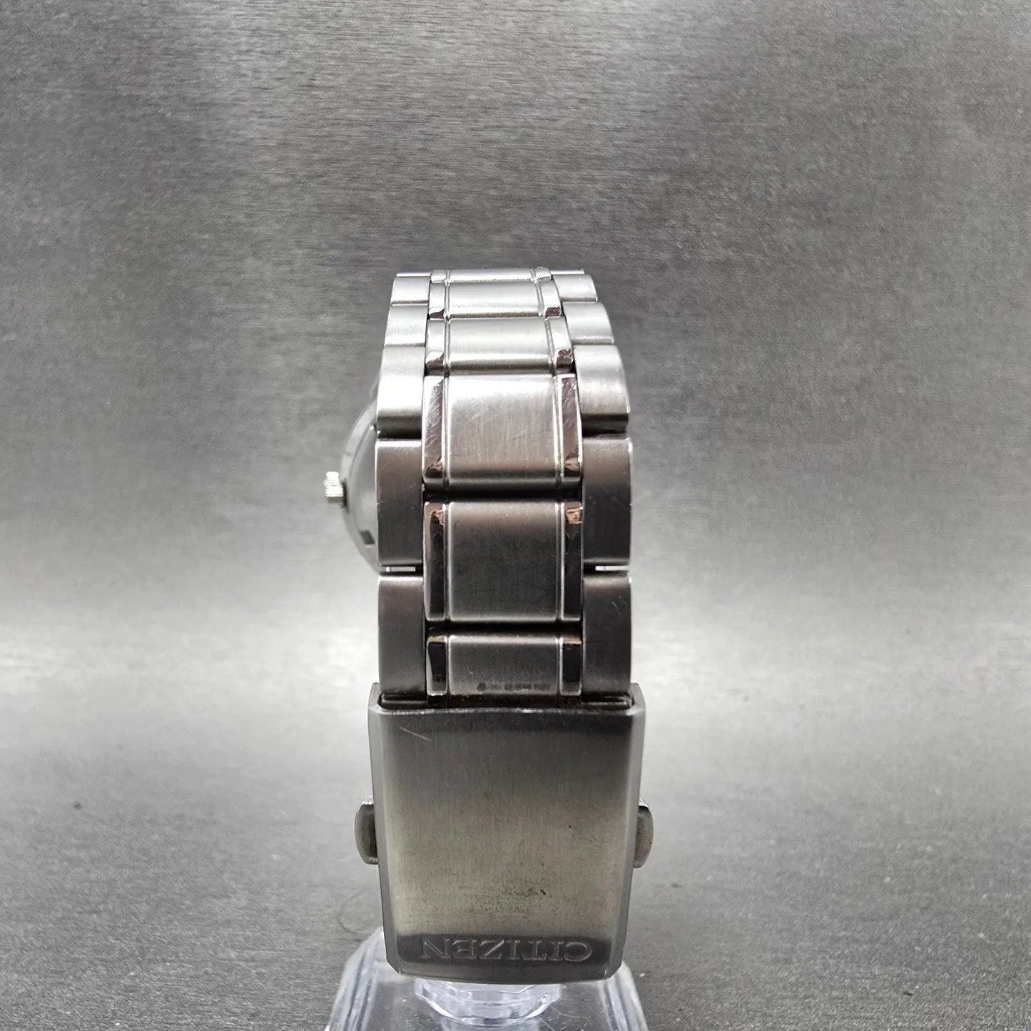 Citizen Eco-Drive Watch Men 36mm White Dial Silver Tone Date E111-S027161 Runs A7