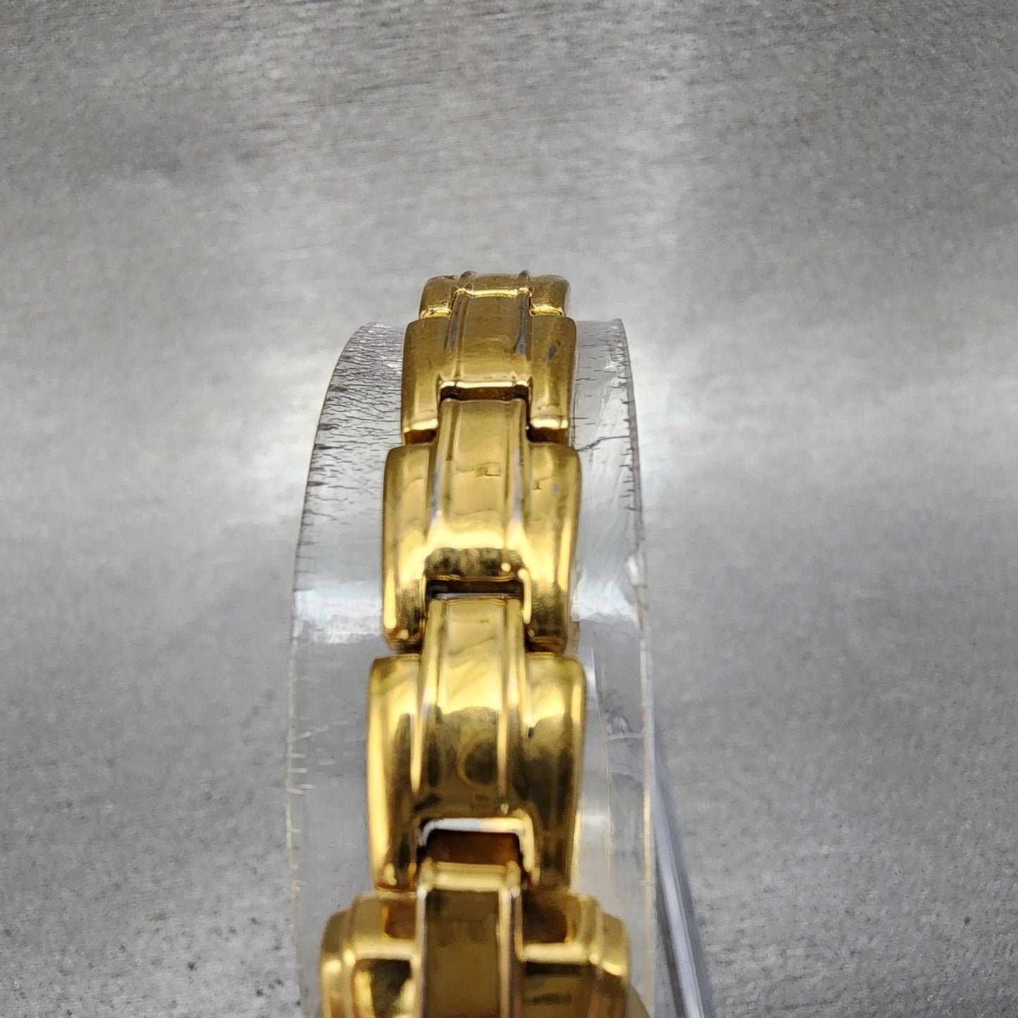 Bulova Watch Women 15mm White Dial Gold Tone Rectangle 97S44 New Battery4