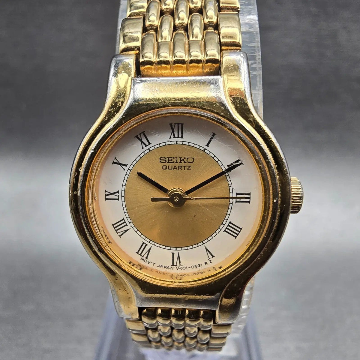 Seiko Watch Women 19mm Gold Dial Gold Tone Round V401-0289 New Battery Vintage D1