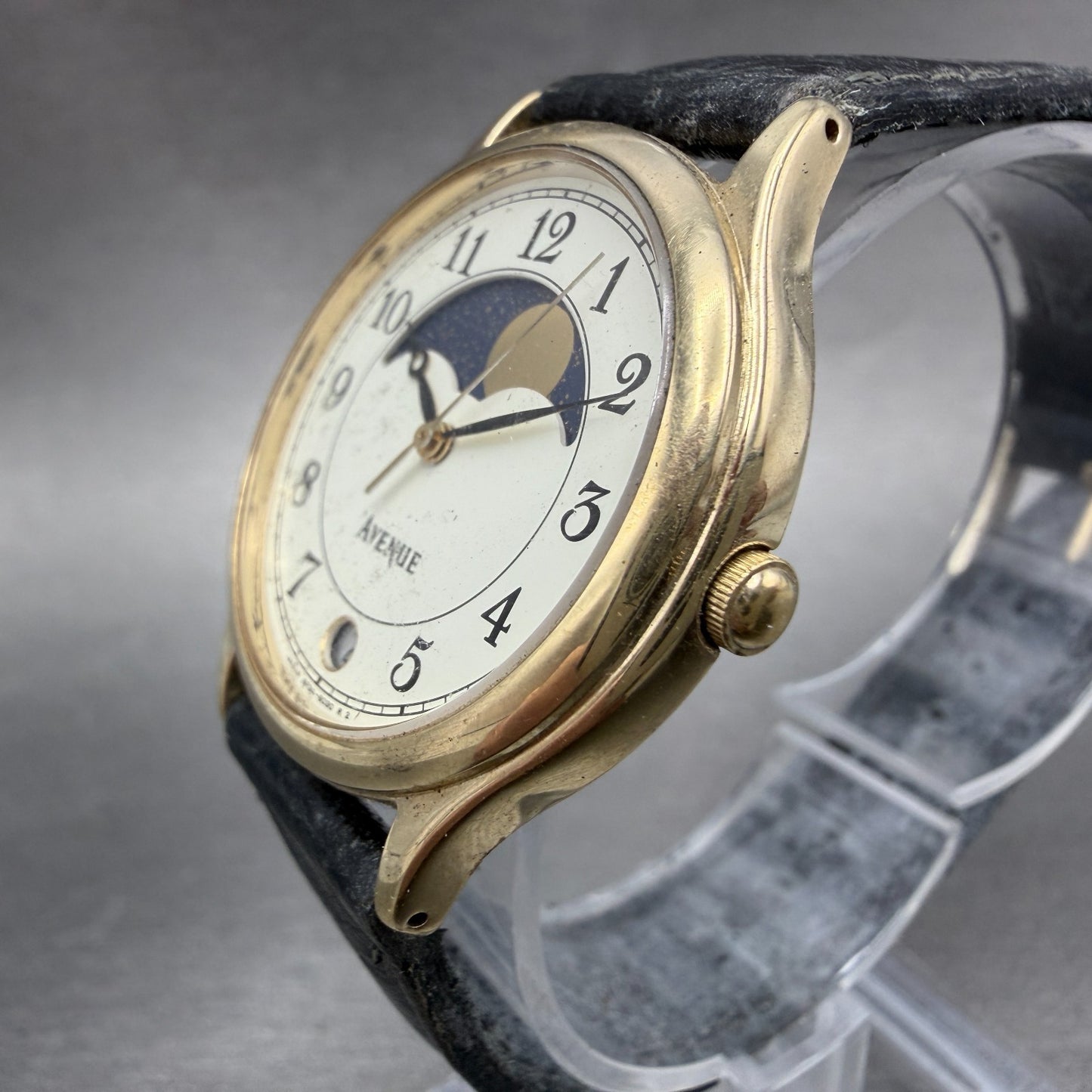 Seiko Avenue Moon Phase Watch Unisex 32mm White Dial Gold Tone Date New Battery2