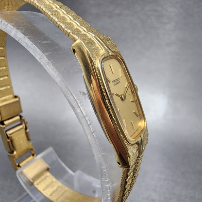 Seiko Tank Watch Women 13mm Gold Dial Gold Tone Rectangle 2E206259 New Battery3