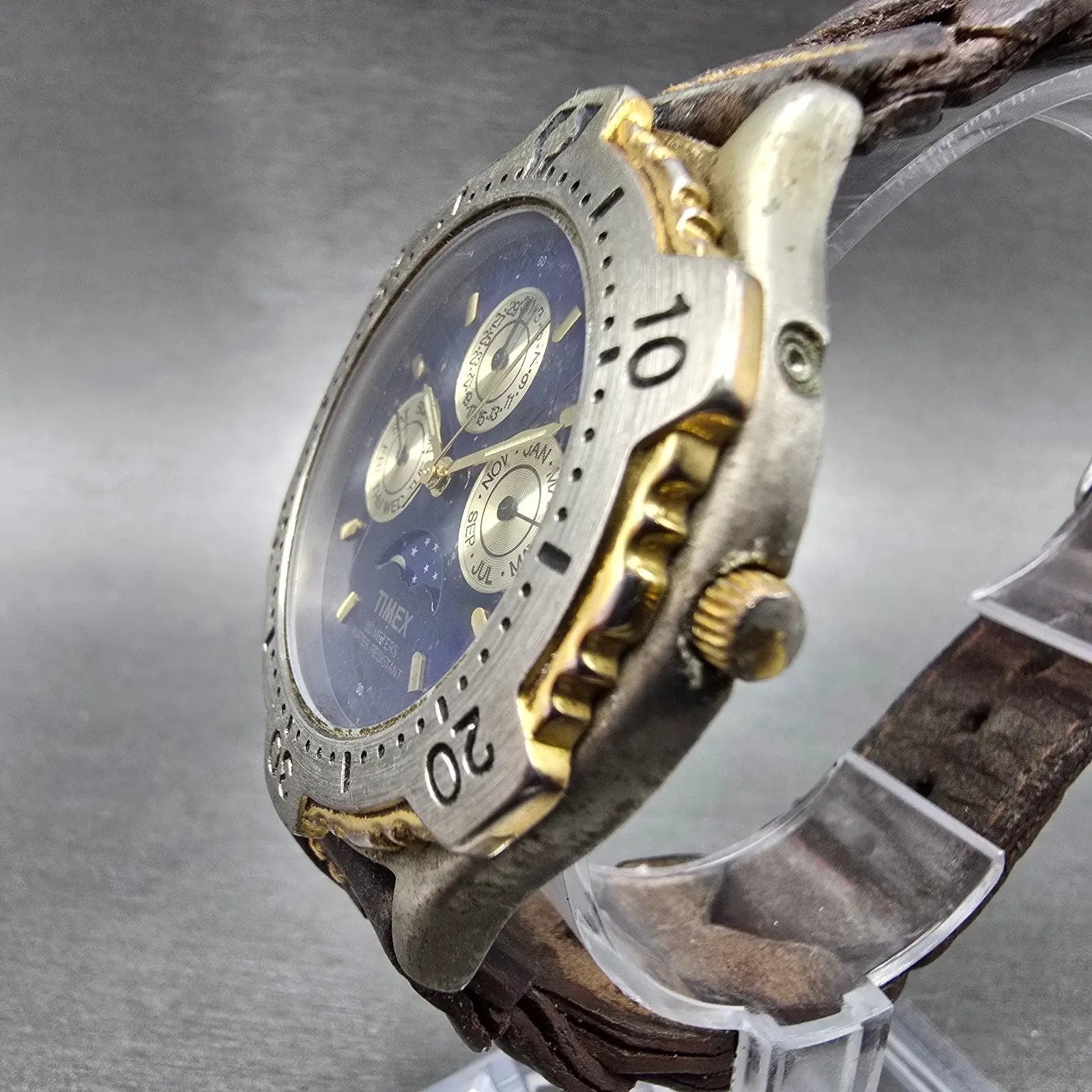 Timex Moon Phase Triple Calendar Watch Men 42mm Blue Dial Two Tone New Battery2