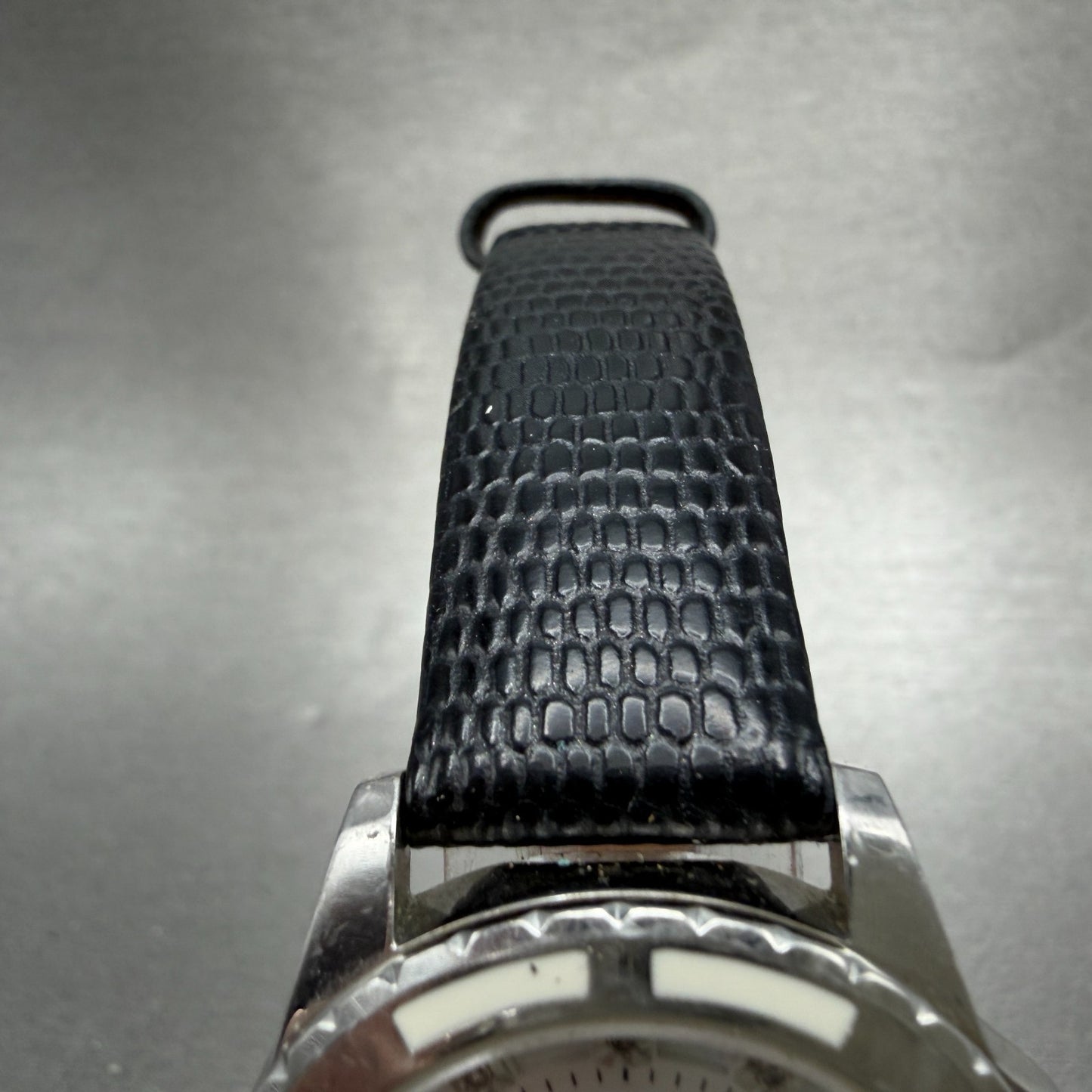 Bulova Watch Women 32mm MOP Dial Silver Tone Round Diamond 98P139 New Battery4