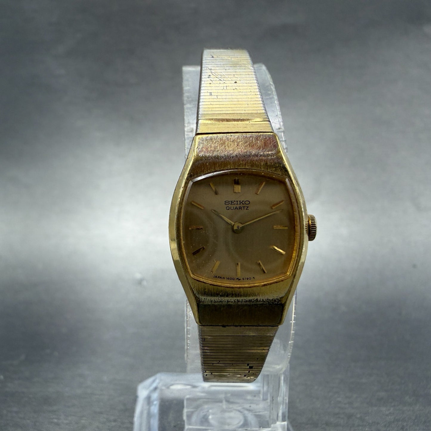 Seiko Watch Women 18mm Champagne Dial Gold Tone Round 1400-8010 New Battery VTG5