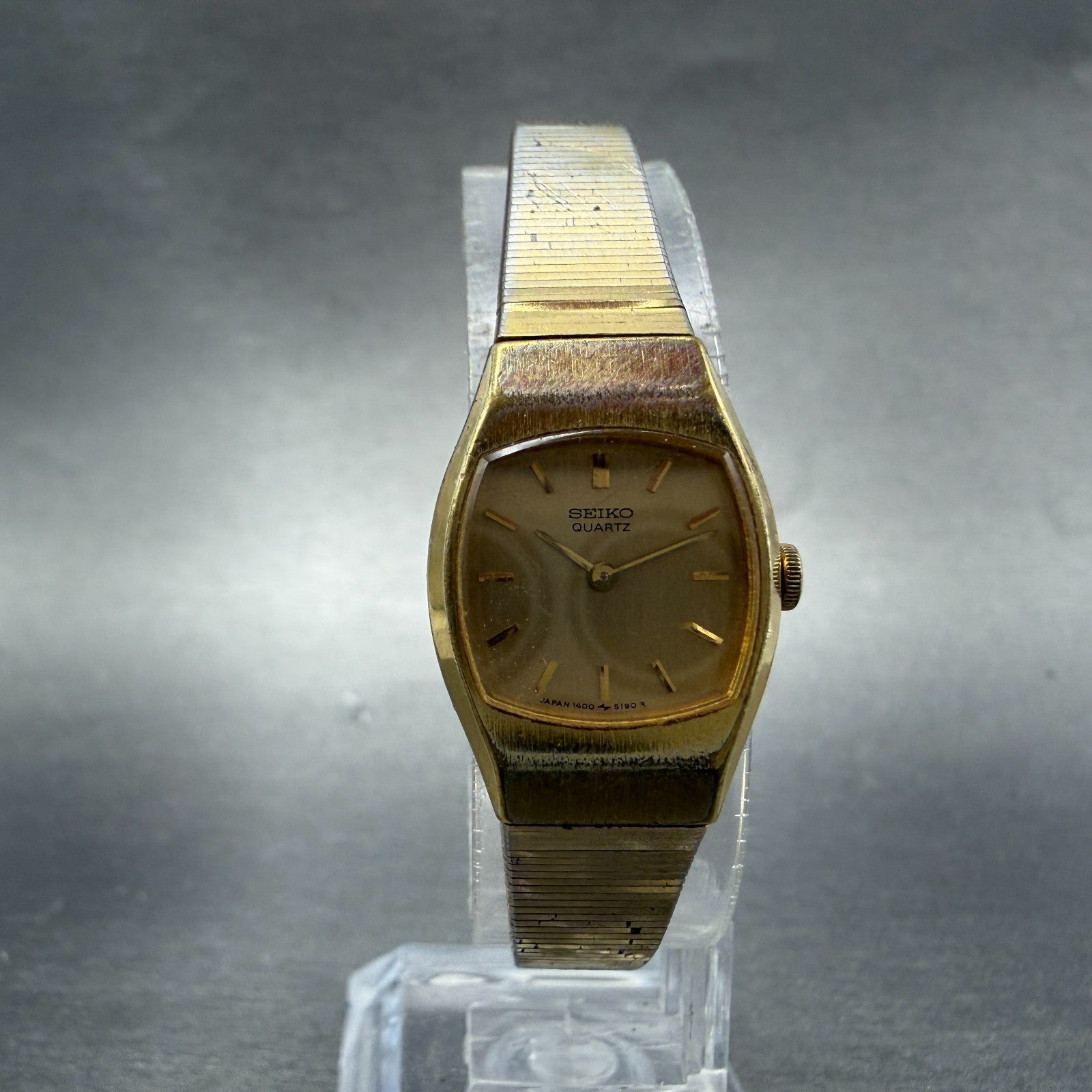 Seiko Watch Women 18mm Champagne Dial Gold Tone Round 1400-8010 New Battery VTG5