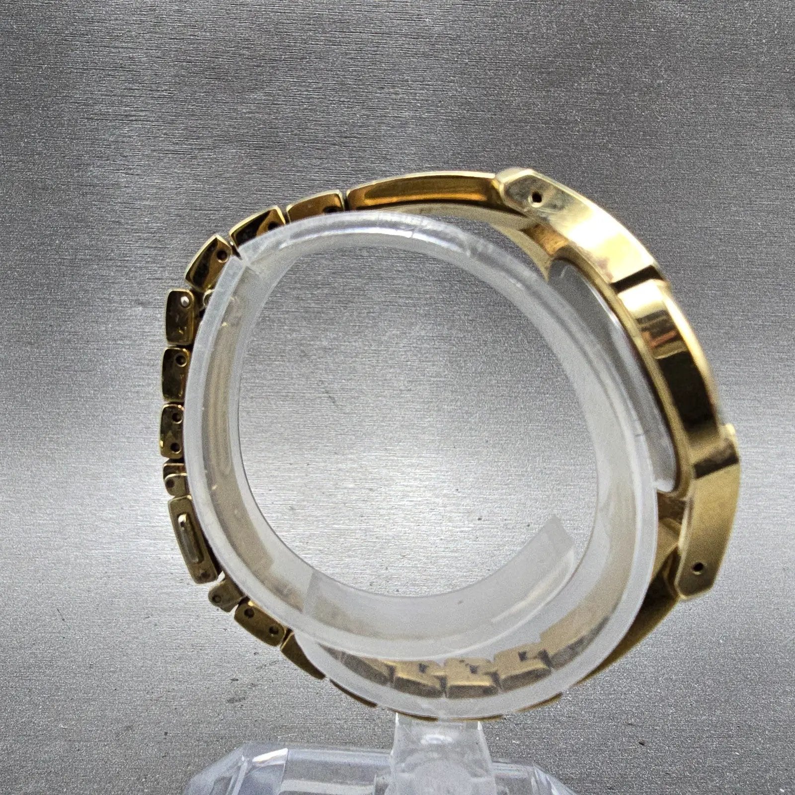 Seiko Solar Watch Women 28mm MOP Dial Gold Tone Round V115-0AZ0 Runs Crystals8