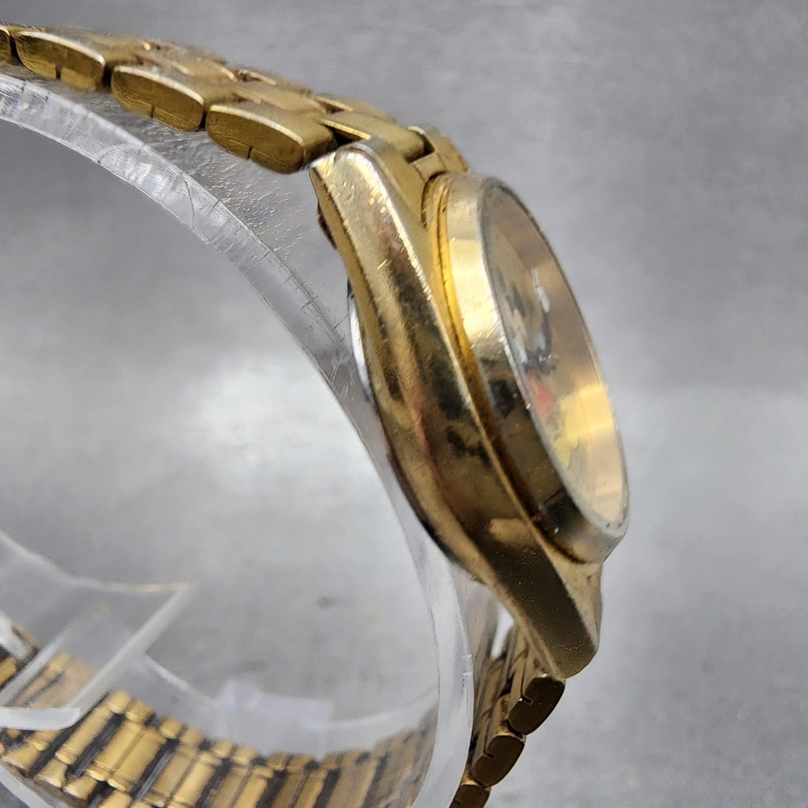Seiko Watch Women 24mm Gold Mickey Dial Gold Tone Daydate 3y030039 New Battery3