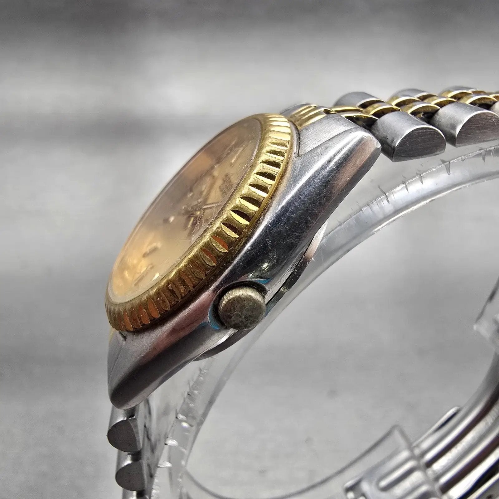 Seiko Watch Women 24mm Gold Dial Two Tone Daydate Round 7N83-0041 New Battery2