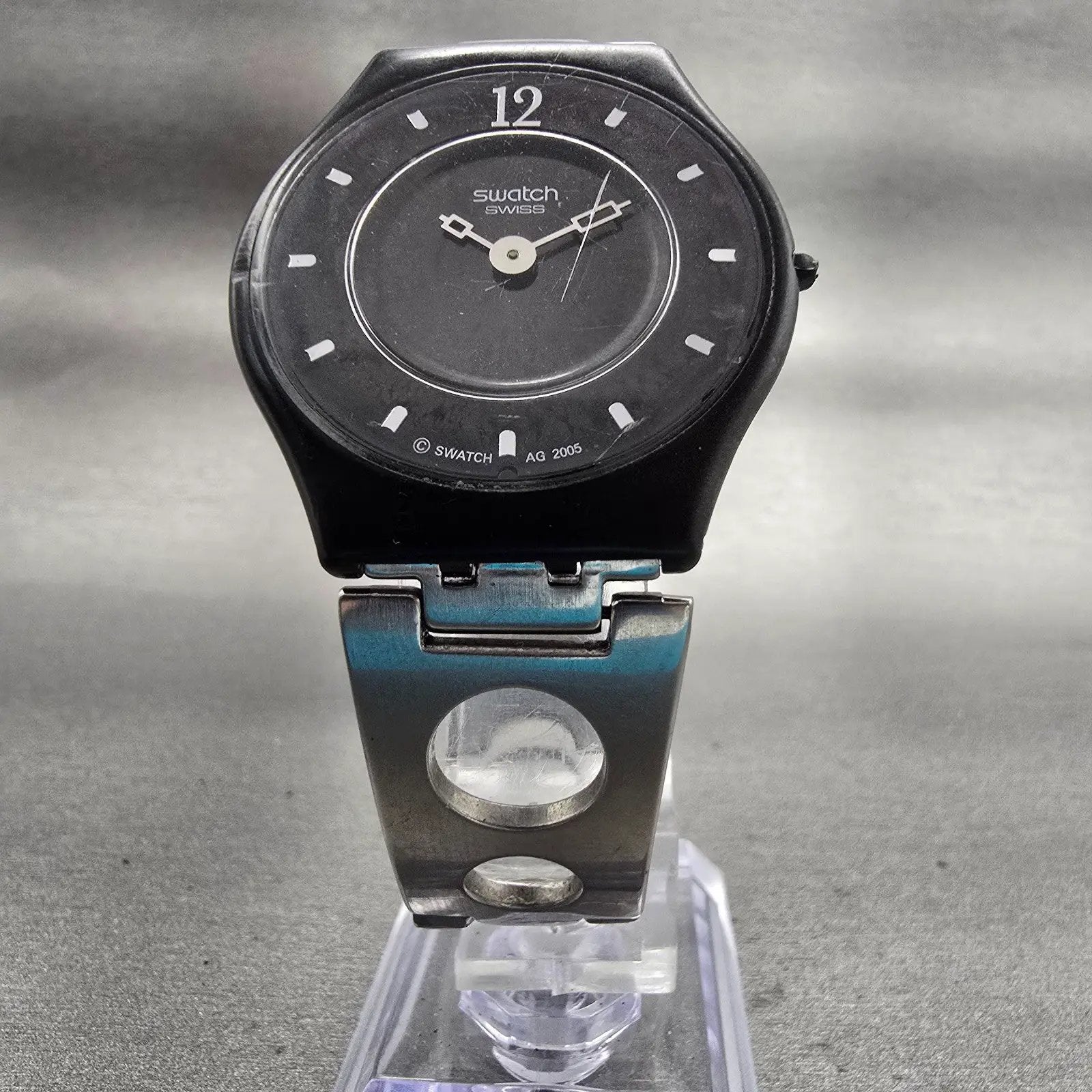 Swatch Skin SIMPLE LIFE Watch Women Black Dial Black Case Round SFK111G New Batt5