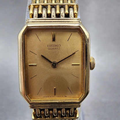 Seiko Tank Watch Women 16mm Champagne Dial Gold Tone 2c205449 New Battery1