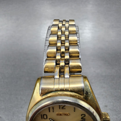 Seiko SQ Watch Women 25mm Champagne Dial Gold Dial Daydate 43030029 New Battery4