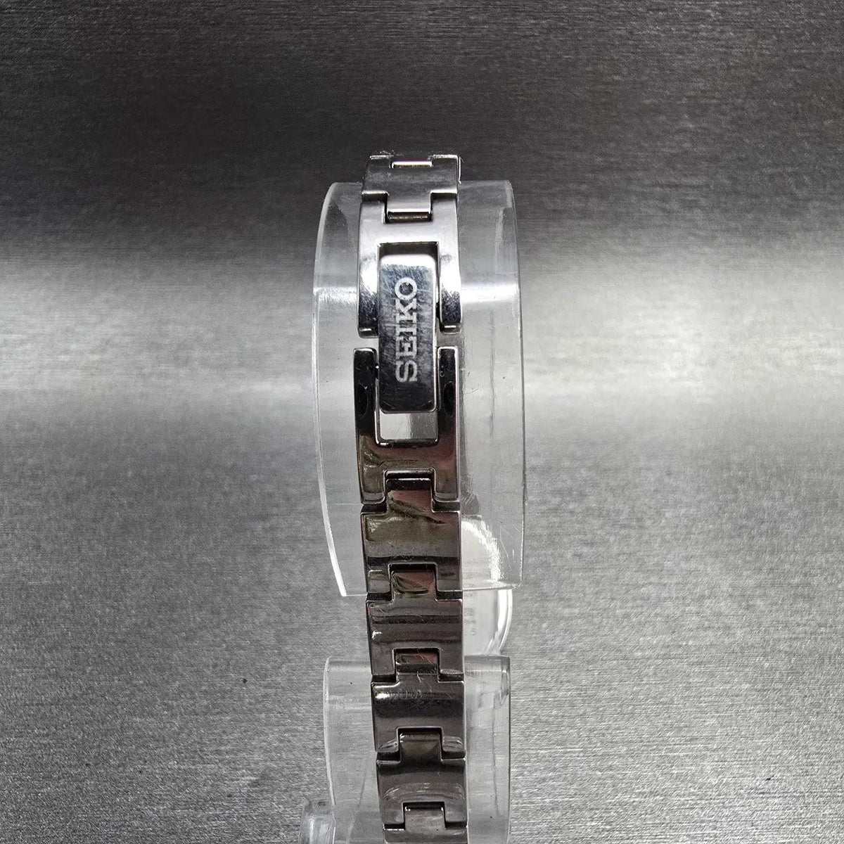 Seiko Watch Women 17mm Black Dial Silver Tone Oval 1N00-0KG0 New Battery7