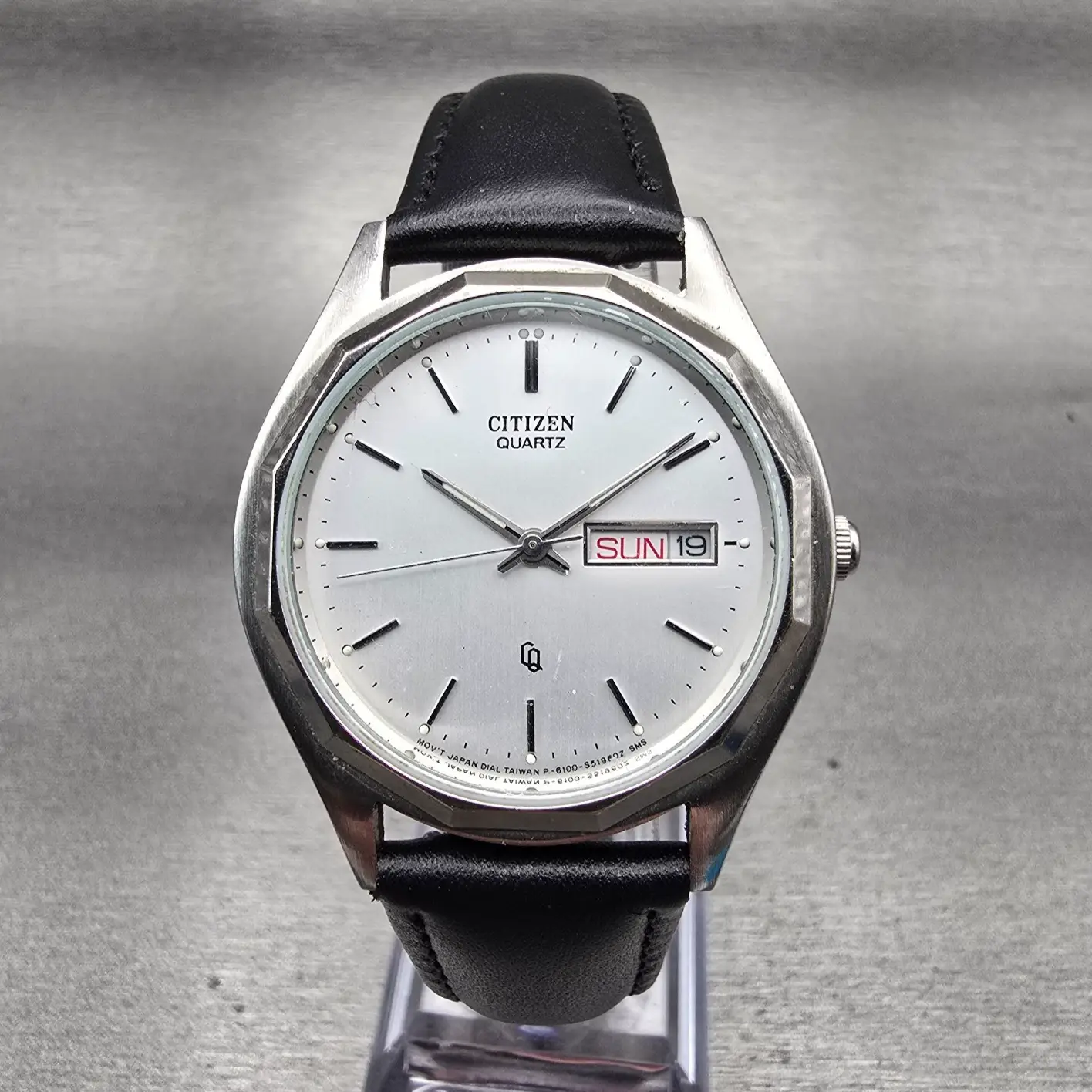 Citizen CQ Watch Men 35mm Silver Dial Silver Tone Daydate 6100-S16873 New Batt0