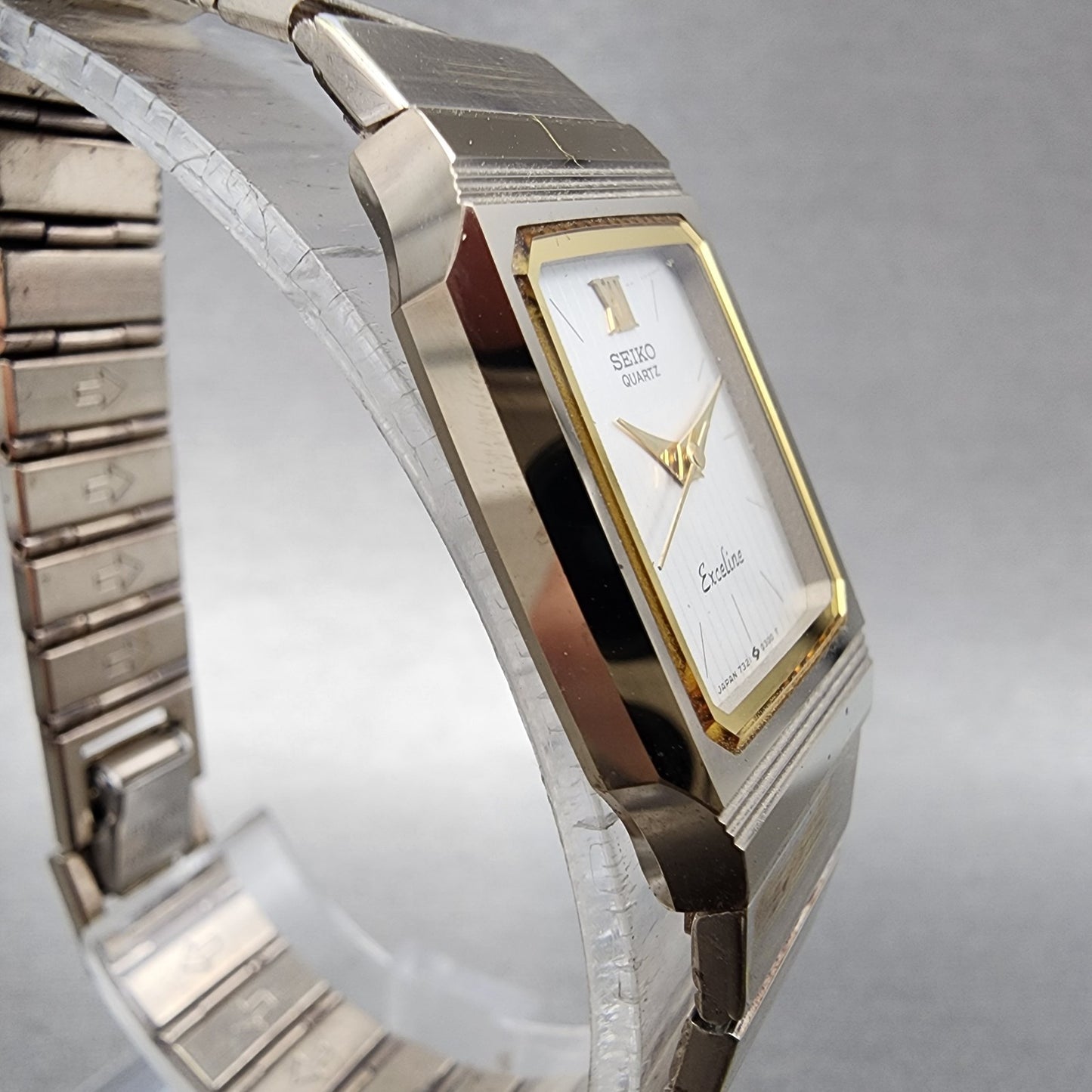 Seiko Exceline Tank Watch Women 19mm Silver Dial Gold Tone Rectangle New Battery3
