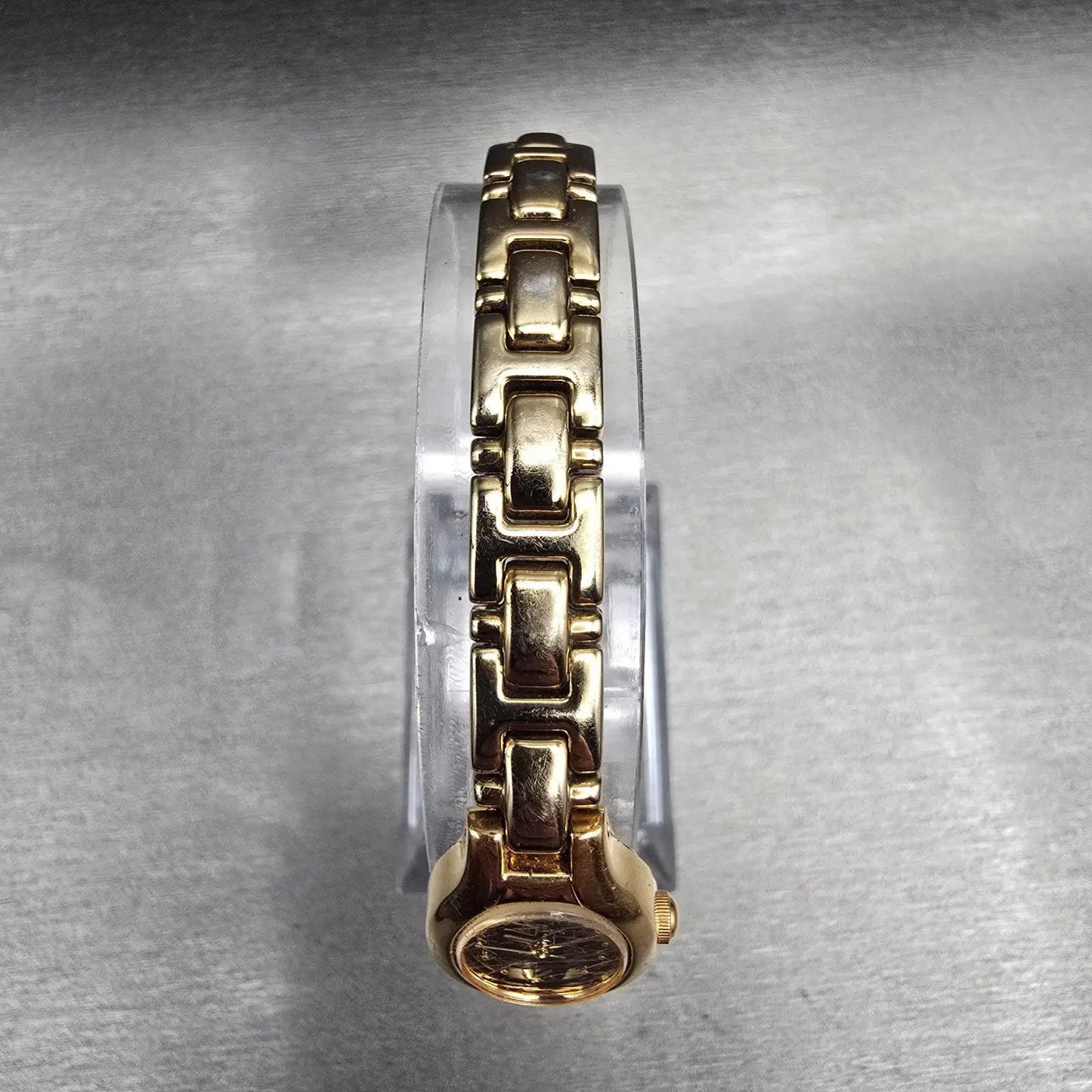 Seiko Watch Women 16mm Black Dial Gold Tone Oval 1N01-0CS0 New Battery Vintage D4