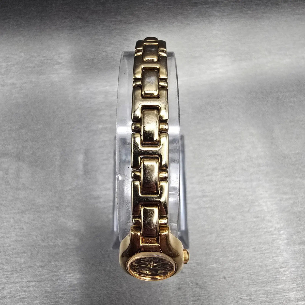 Seiko Watch Women 16mm Black Dial Gold Tone Oval 1N01-0CS0 New Battery Vintage D4