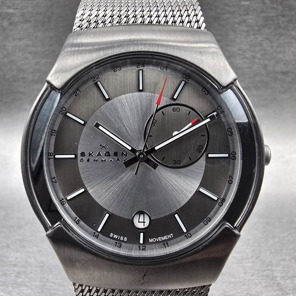 Skagen Watch Men 38mm Gray Dial Stainless Steel Date Round 983XLSSC New Battery1
