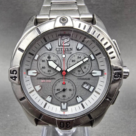 Citizen Eco-Drive Dive Watch Men 41mm Chronograph Silver Dial Titanium Runs JP0
