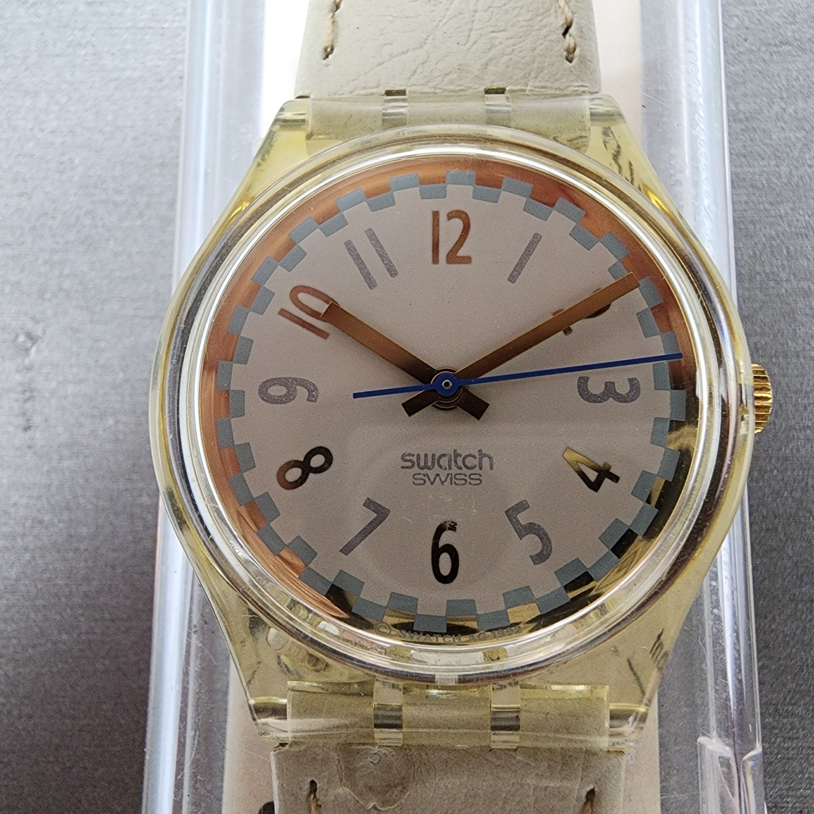 Swatch Cool Fred Watch Men 34mm White Dial Clear Case Round GK150 New Battery1