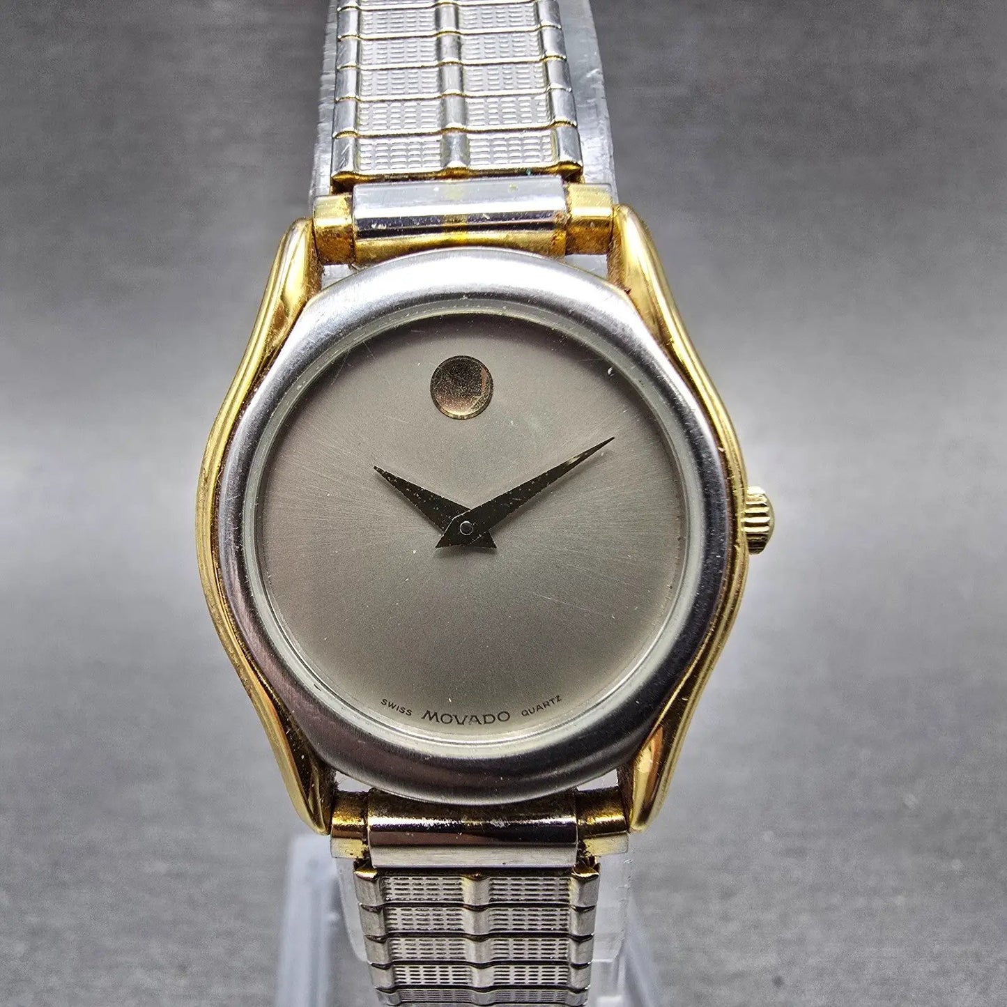 Movado Museum Watch Women 24mm Silver Dial Two Tone Round 88.66.820 New Battery0