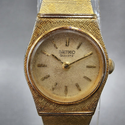 Seiko Watch Women 17mm Gold Dial Gold Tone Round 54200129 New Battery Vintage1