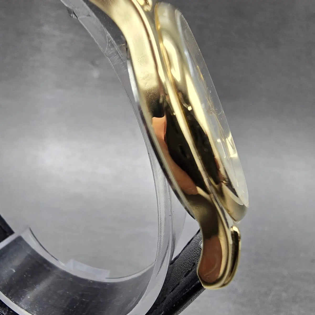 Wittnauer Watch Men 33mm White Dial Gold Tone Round Date Roman Numerals New Batt4