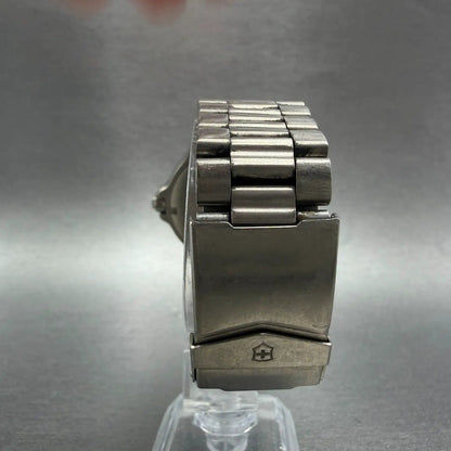48524137