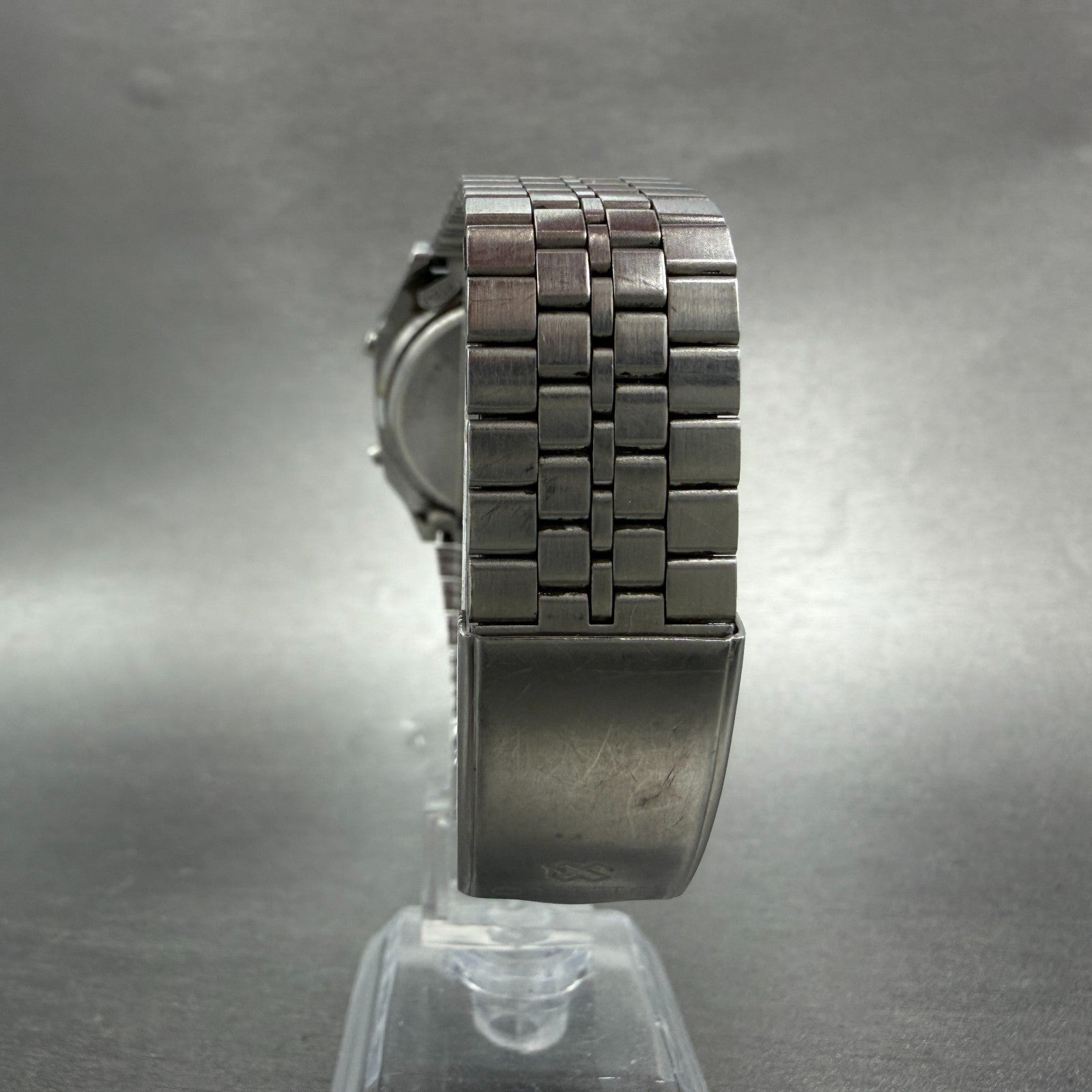Seiko Digital Watch Men 34mm LCD Silver Alarm Chrono A914-5A09 New battery7