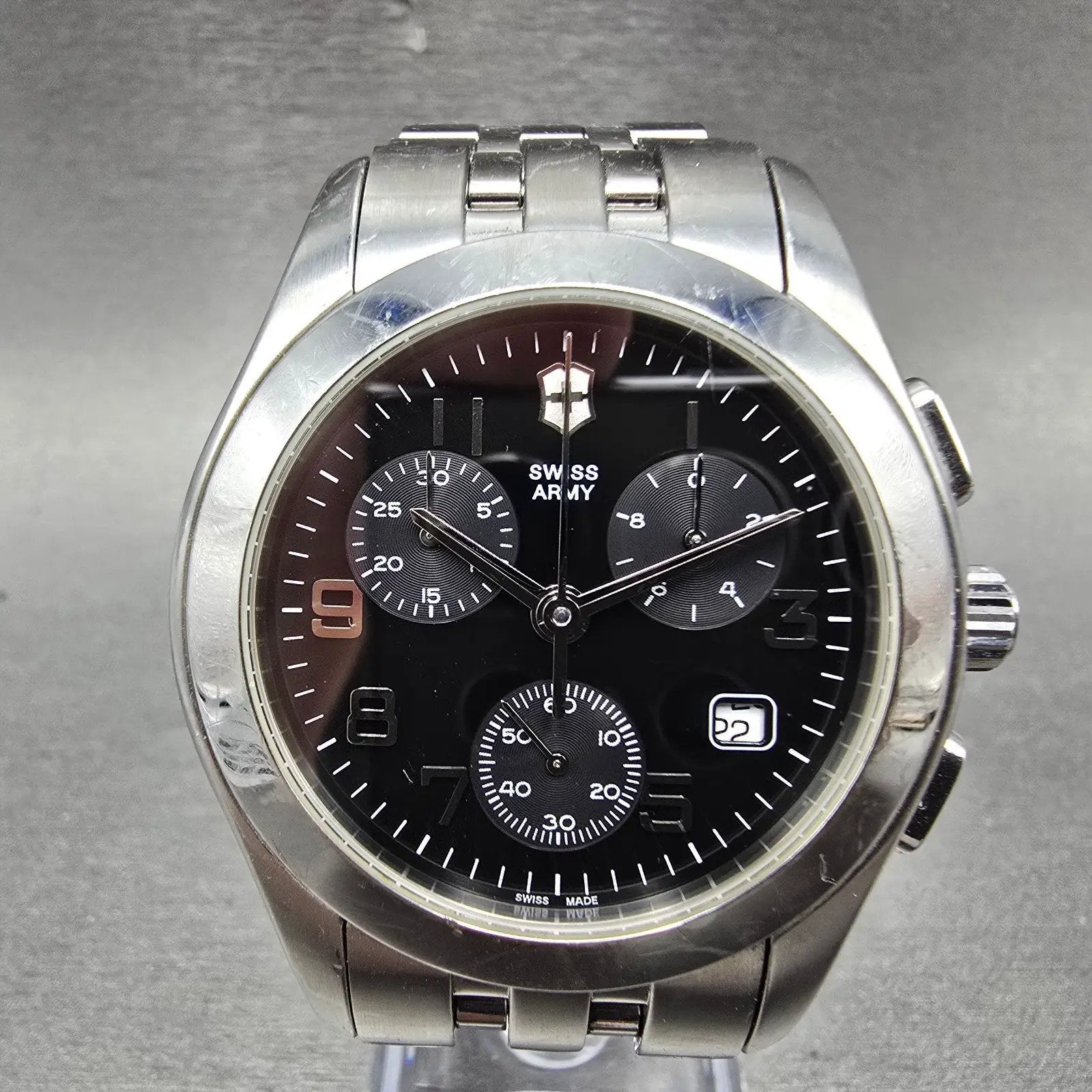 Victorinox Swiss Army Alliance Chronograph Watch Men 40mm Black Dial Steel Runs0