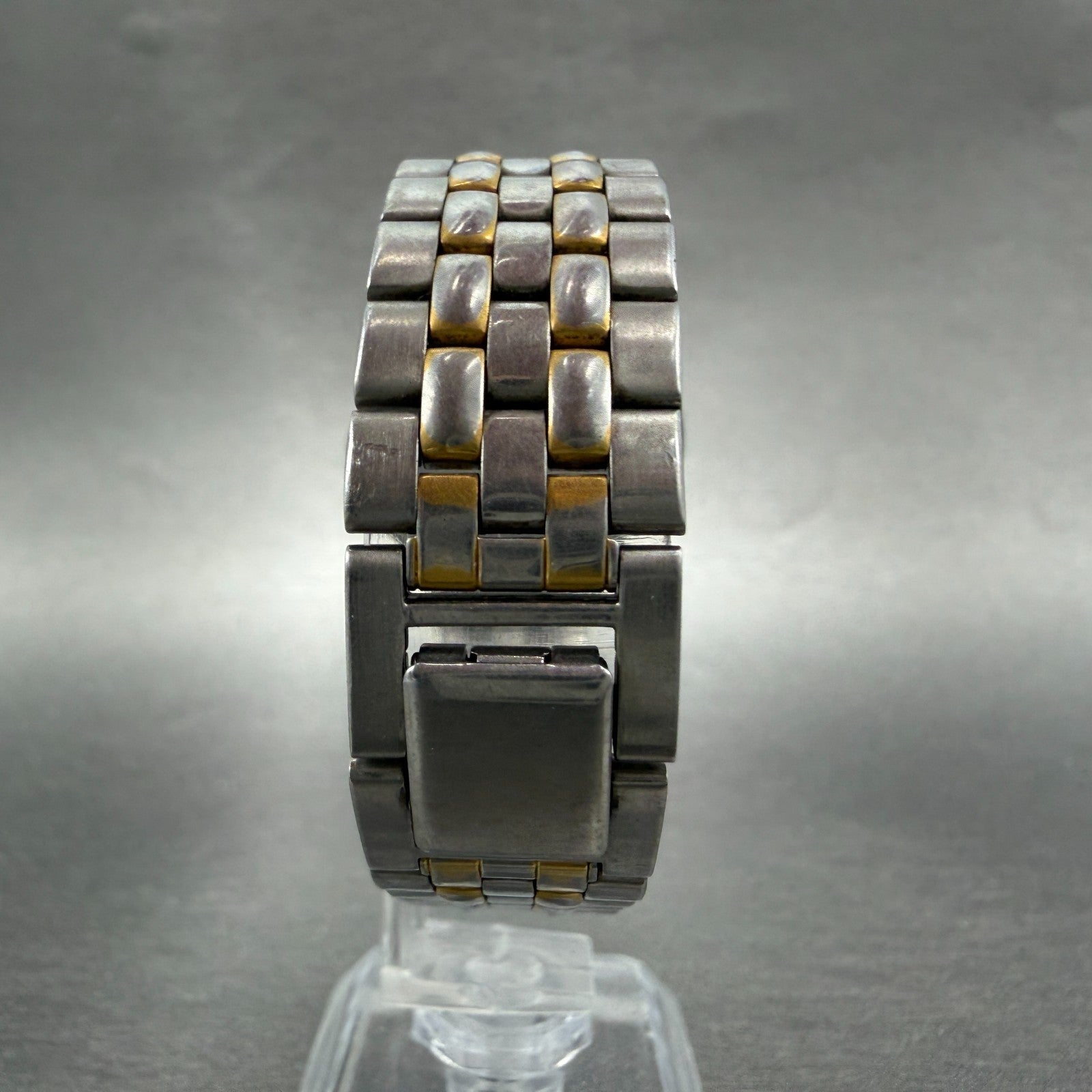 Seiko Watch Unisex 32mm White Dial Two Tone Round V701-2B50 New Battery Vintage7