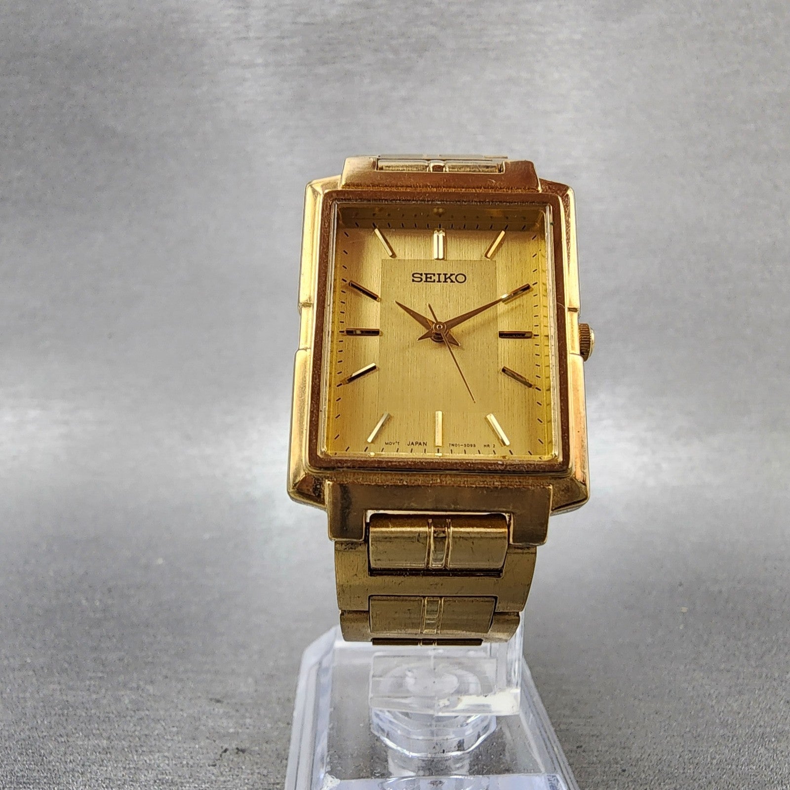 Seiko Tank Watch Men 26mm Champagne Dial Gold Tone Rectangle 7N015C90 New Batt5