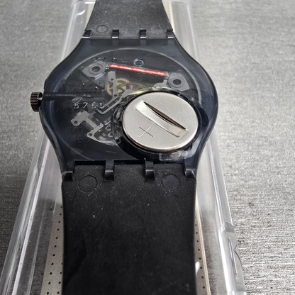 Swatch Nüni Watch Men 34mm Silver Dial Black Tone Round GM108 New Battery NOS13