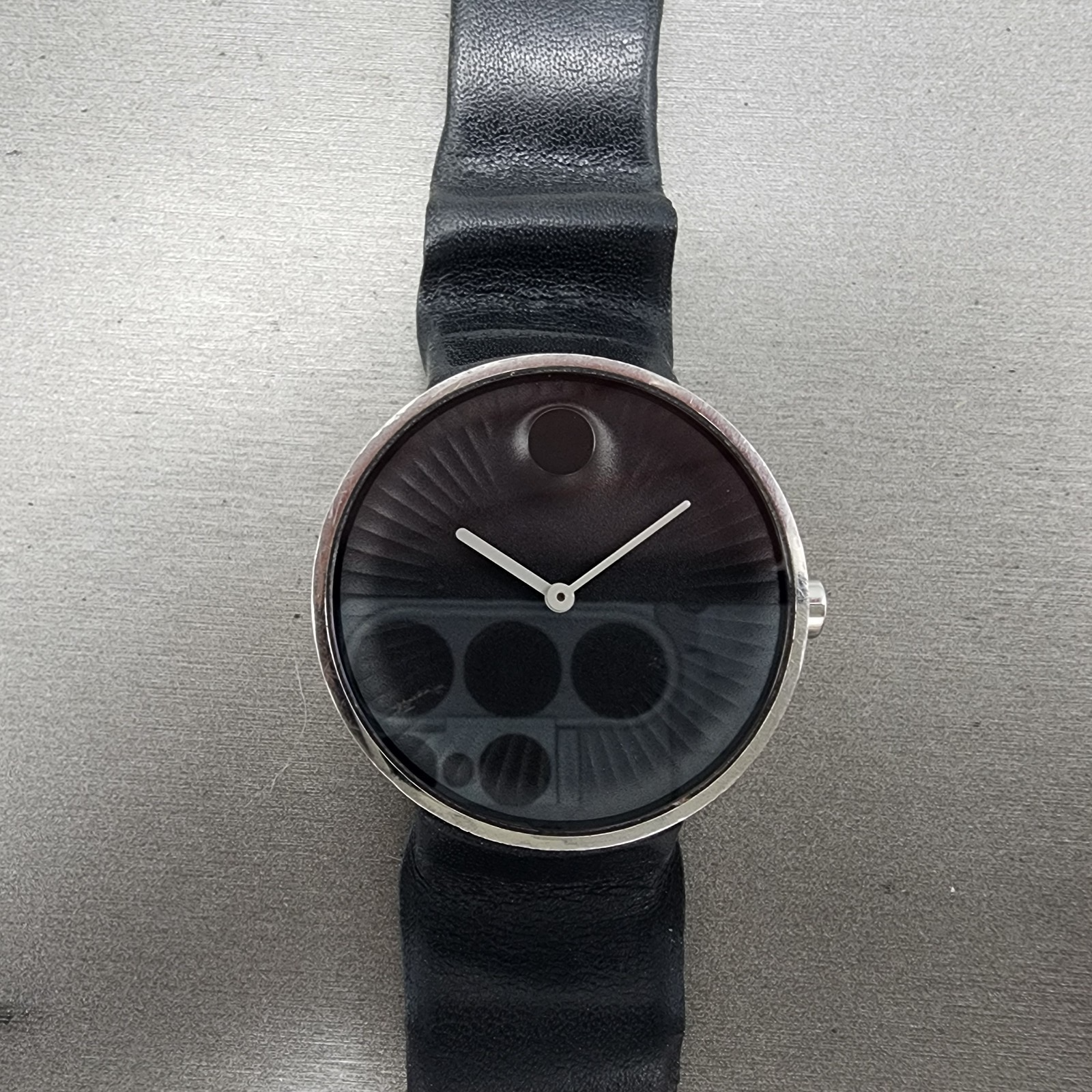Movado Edge Watch Men 40mm Black Dial Silver Tone Round MO.02.1.14.6186 READ!!!0