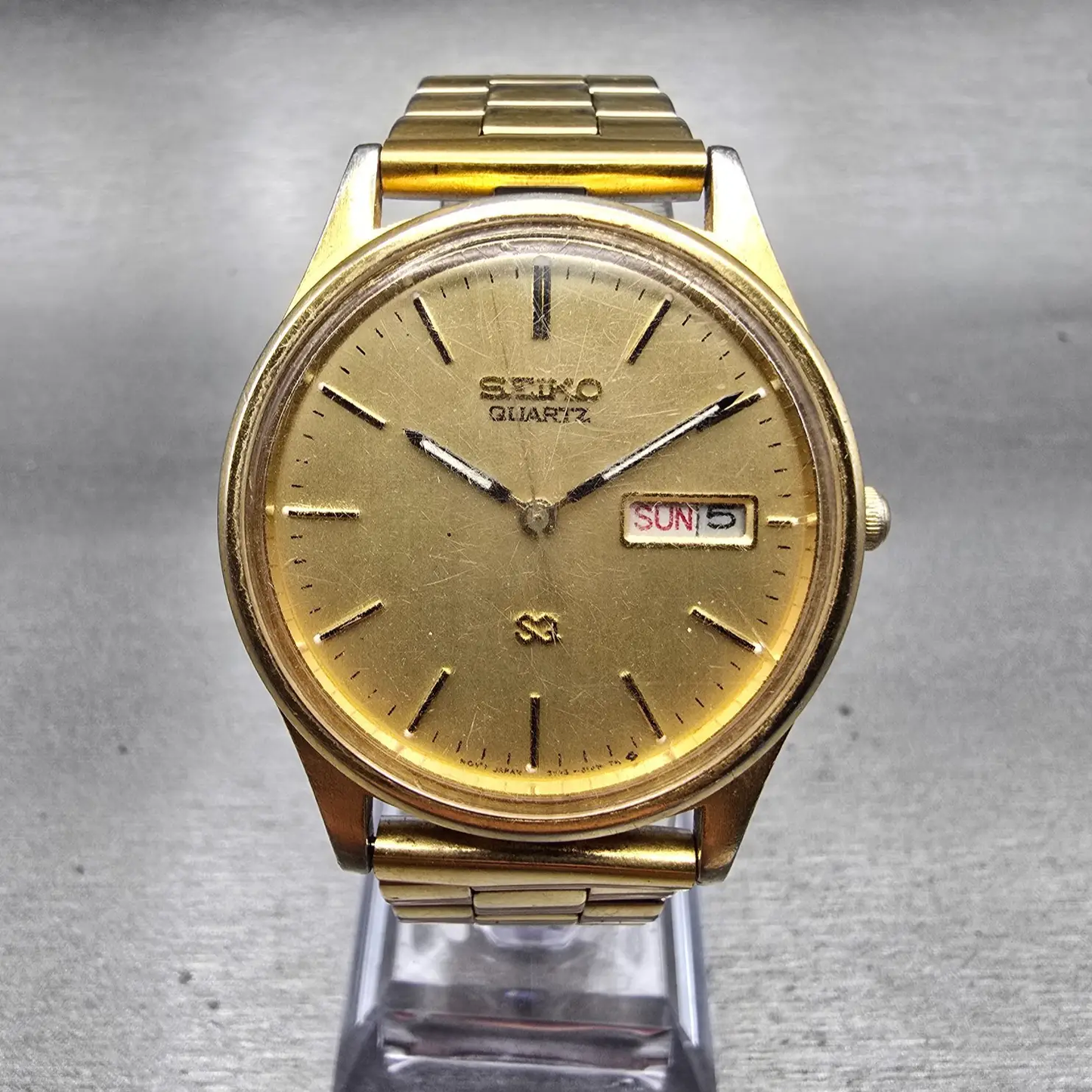 Seiko SQ Watch Men 35mm Gold Dial Gold Tone Daydate Round 5Y23-8029 New Battery0