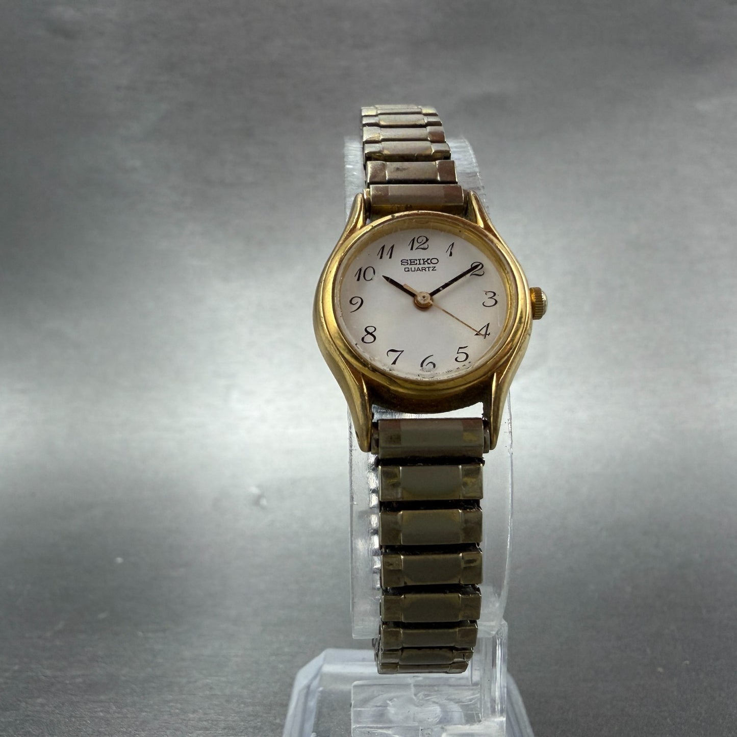 Seiko Watch Women 20mm White Dial Gold Tone Round 1N01-0E19 New Battery VTG5