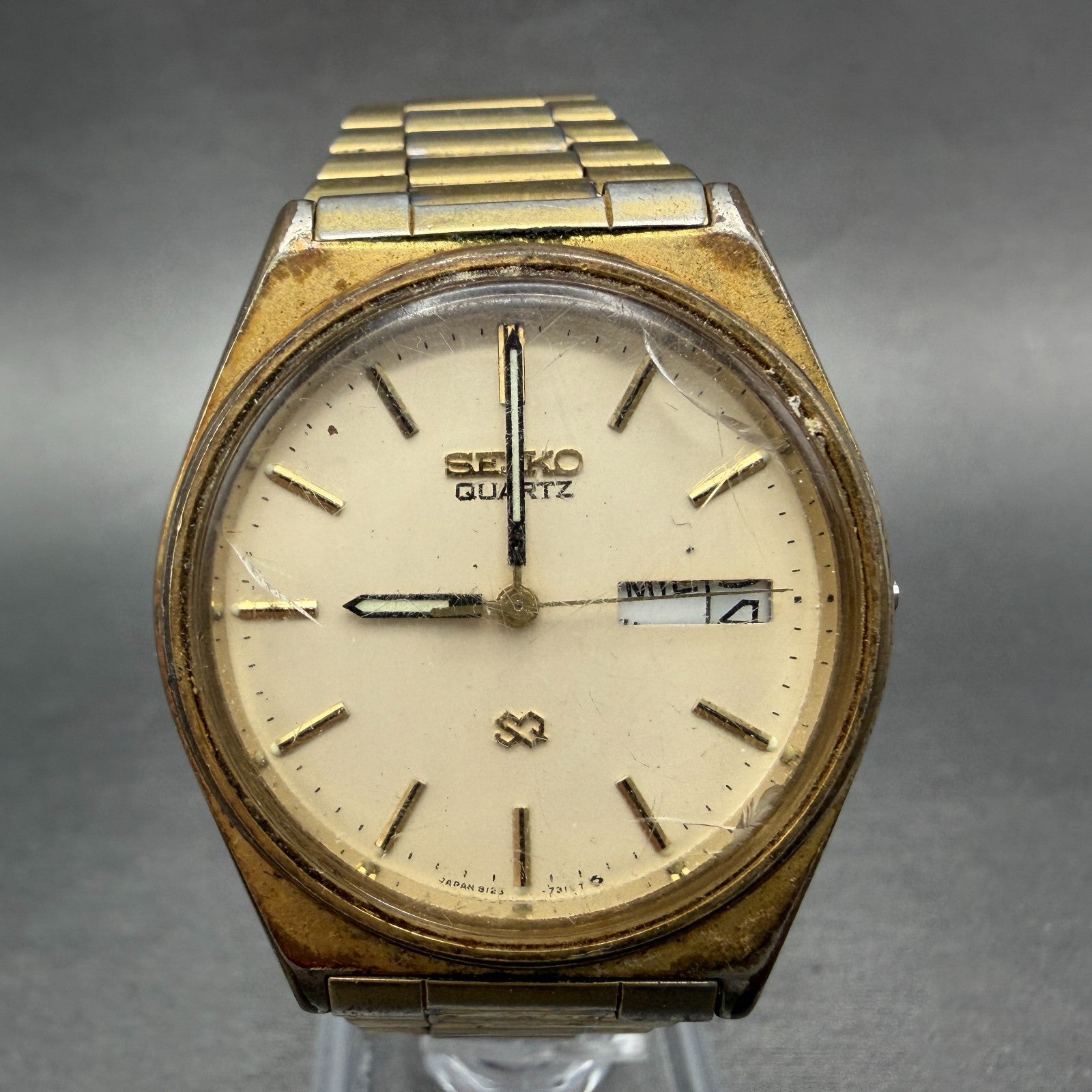 Seiko SQ Watch Men 35mm Cream Dial Gold Tone Daydate Round 8123-7239 PARTS VTG0