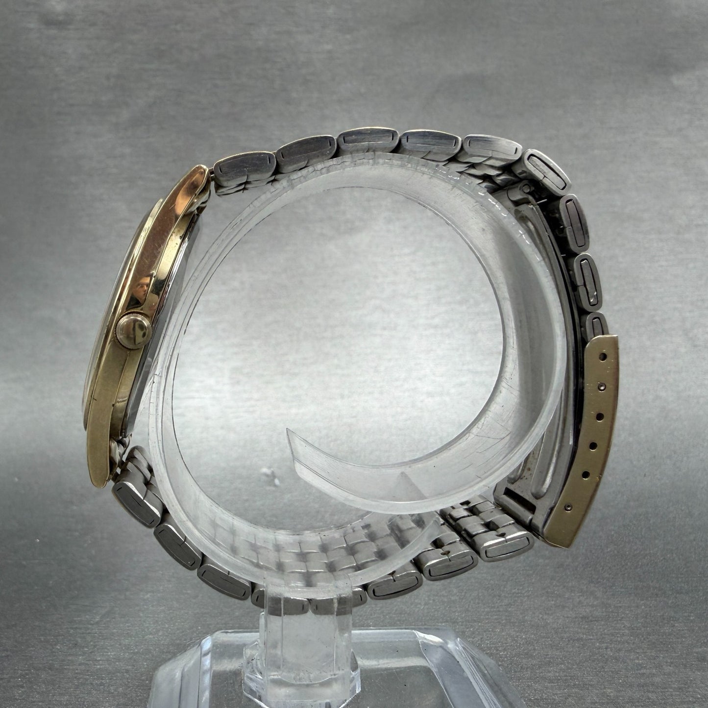 Rioch Limelight Watch Unisex 32mm Champagne Dial Gold Tone Round New Battery6