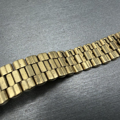 Seiko Half Moon Watch Women 20mm White Dial Gold Tone 1N00-5E09 PARTS10