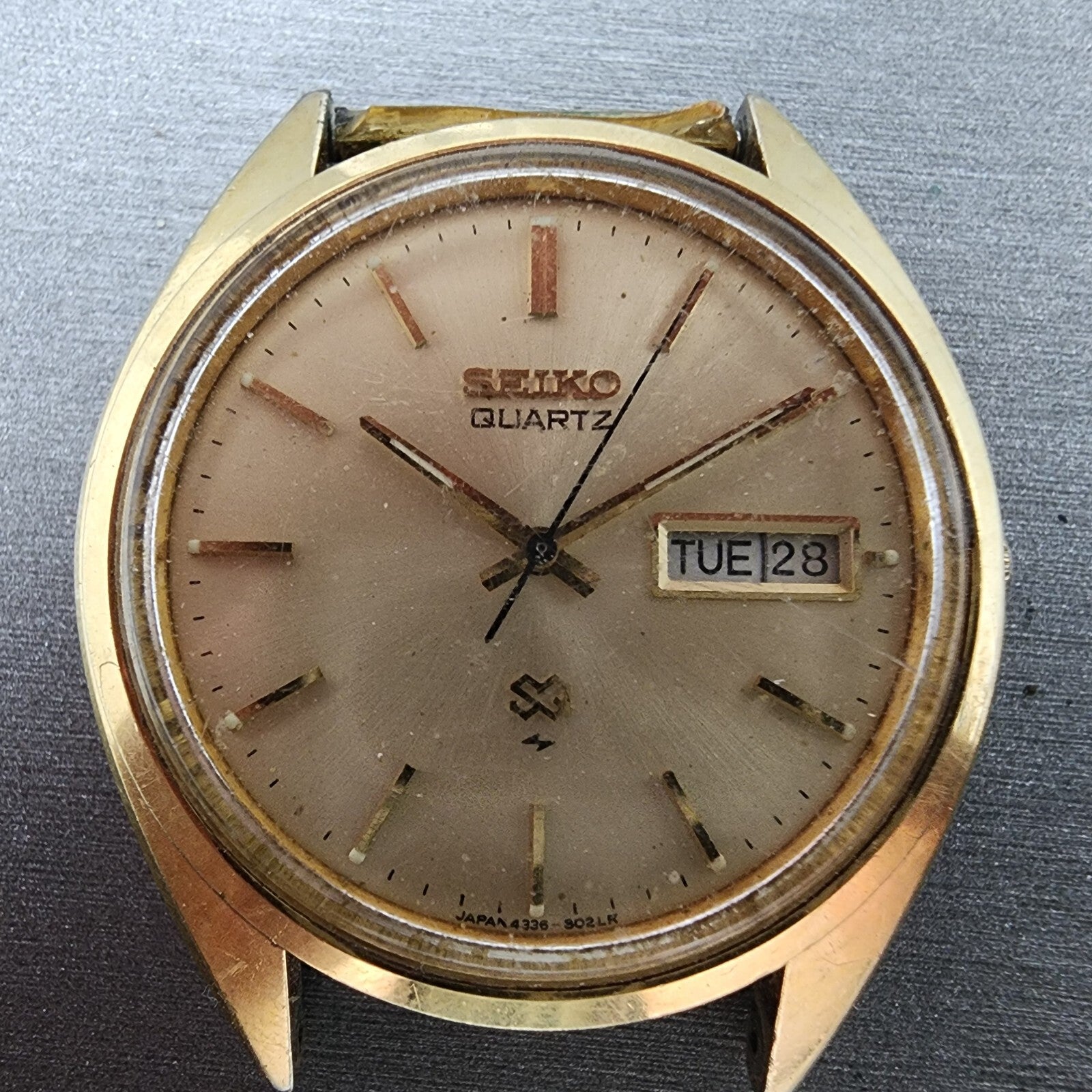 Seiko SQ Watch Men 36mm Champagne Dial Gold Tone Daydate Round 43368089 PARTS2