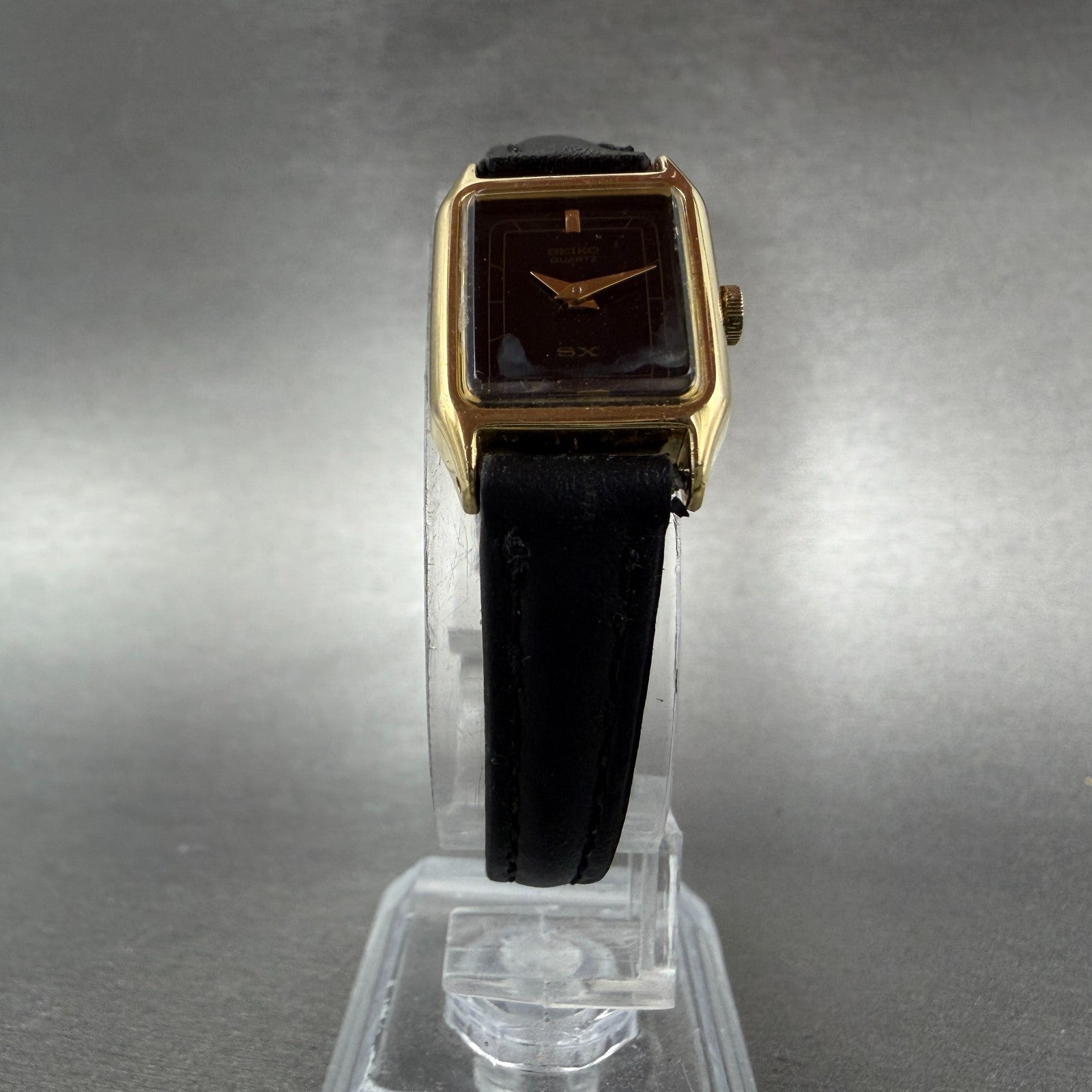Seiko Watch Women 17mm Black Dial Gold Tone Octagon 2B20-5000 New Battery5