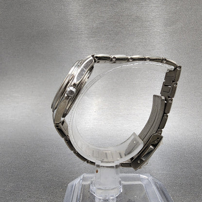 Seiko Solar Watch Women 29mm MOP Dial Titanium Date Round V1820AA0 Runs6