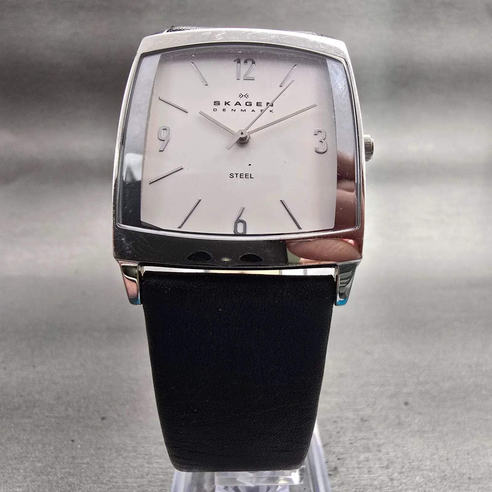 Skagen Watch Men 31mm White Dial Silver Tone Rectangle 691LSLS New Battery5