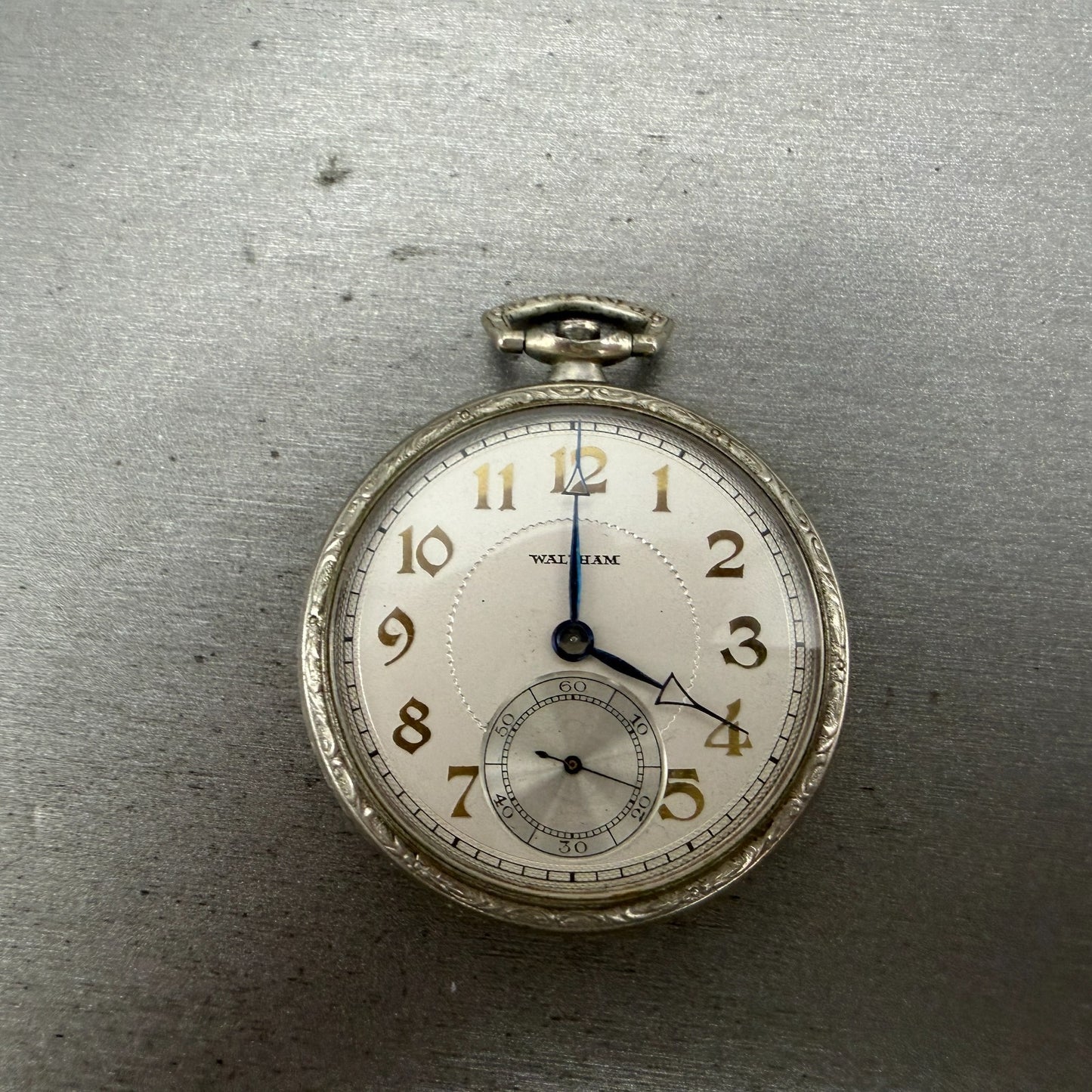 Waltham Pokect Watch White Dial Silver Tone Grade 210 Round Manual Wind PARTS0