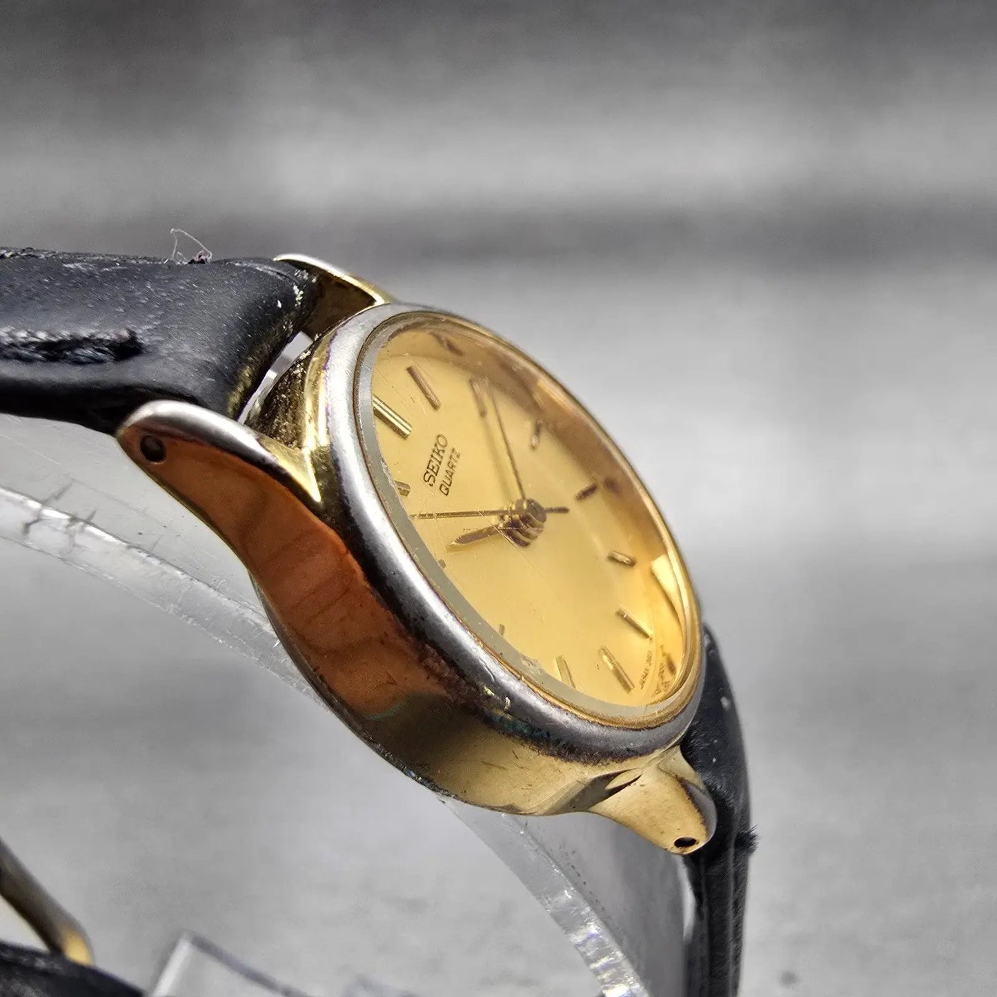 Seiko Watch Women 21mm Gold Dial Gold Tone Round 2B31-0010 New Battery Vintage3