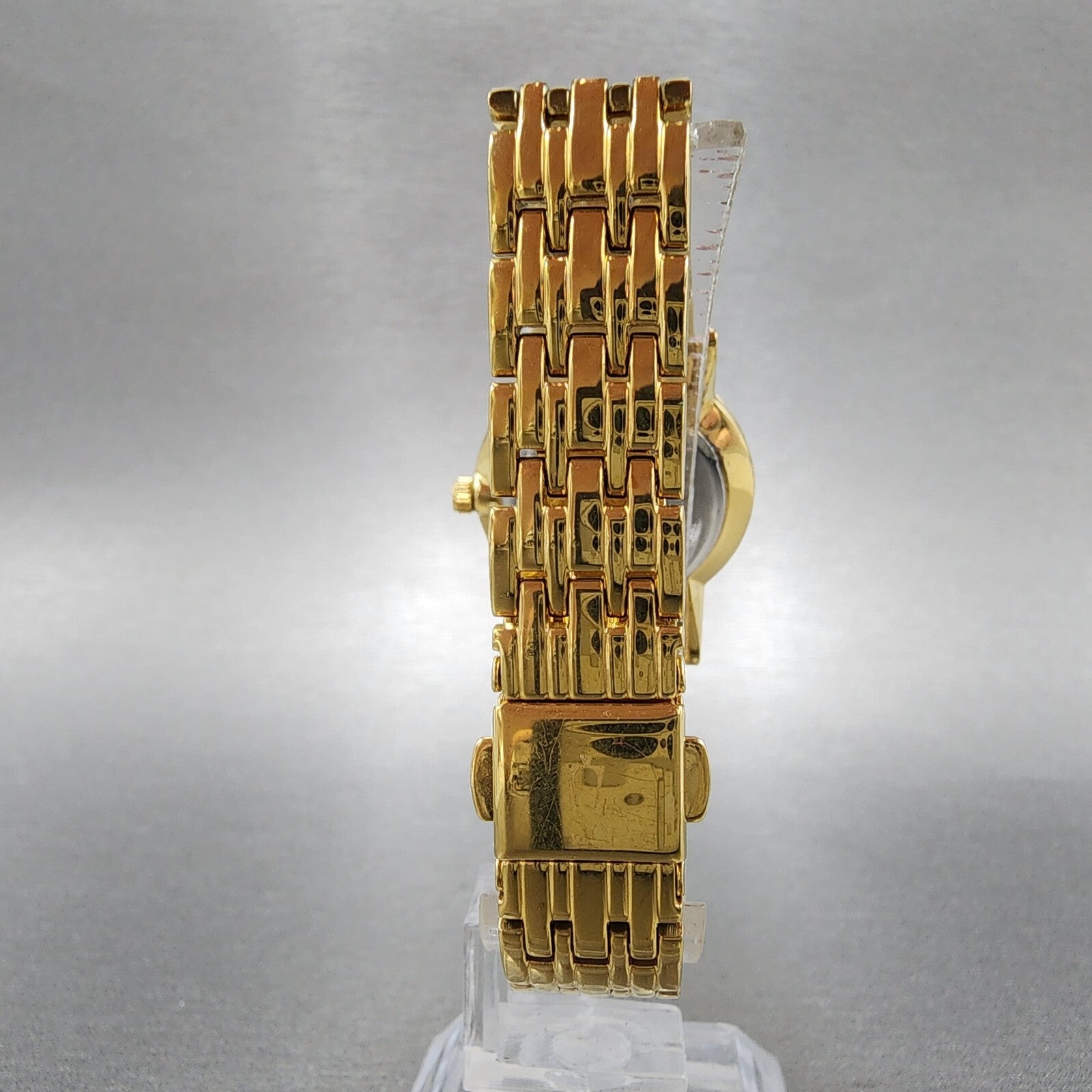 Bulova Watch Women 27mm Silver Dial Gold Tone Round 97L116 New Battery7